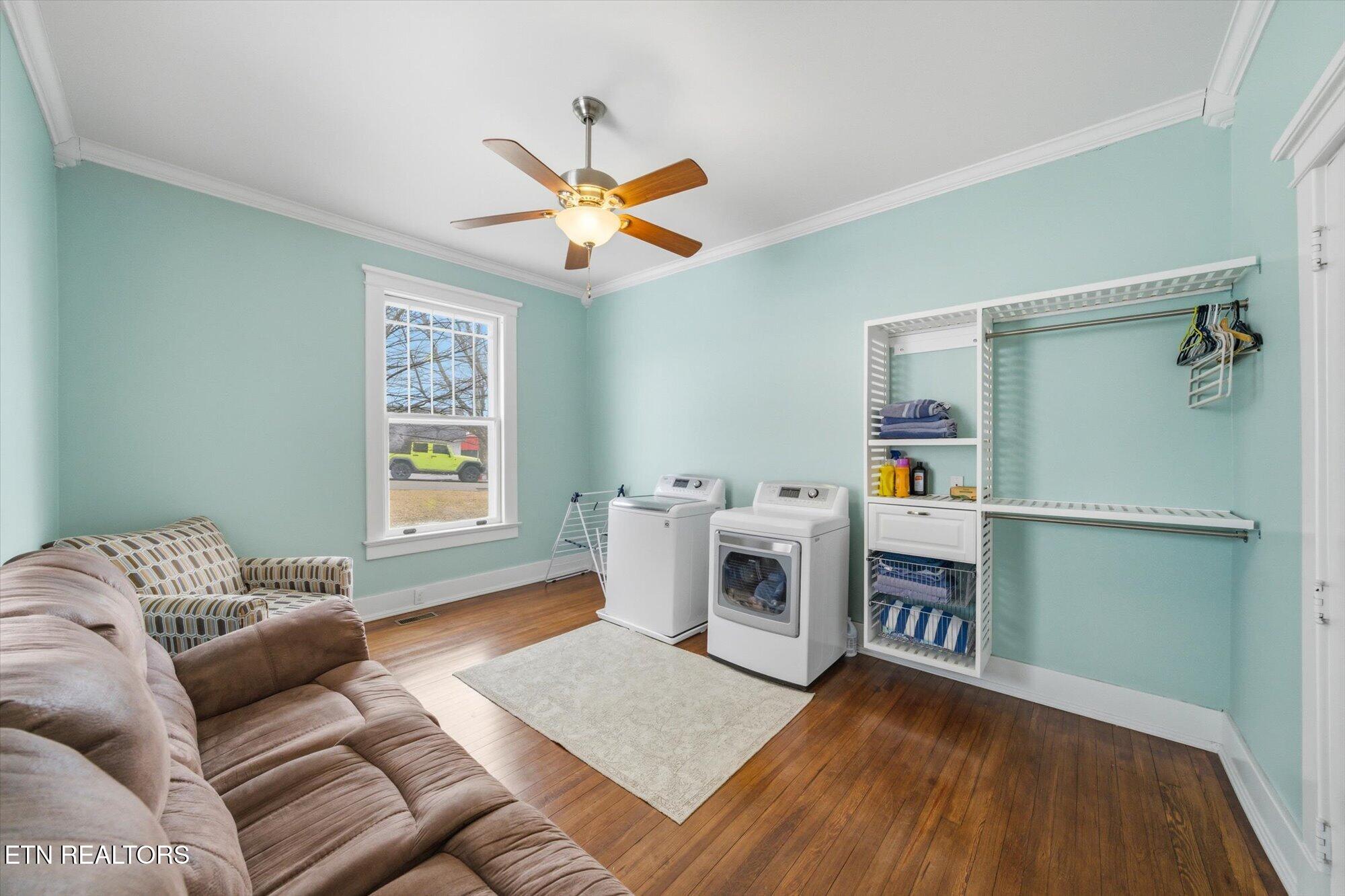 201 W Washington Avenue Clinton TN 37716