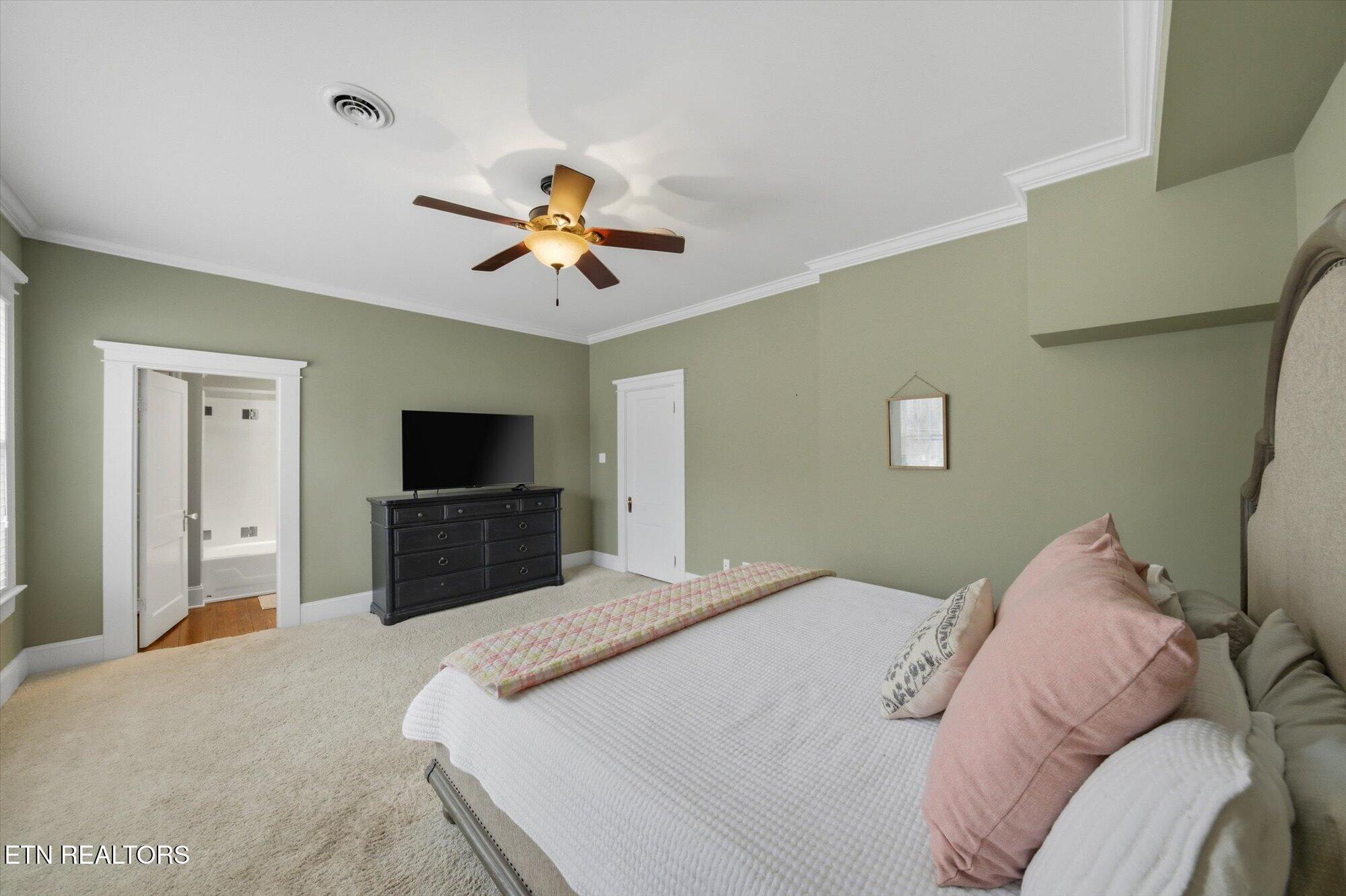 201 W Washington Avenue Clinton TN 37716