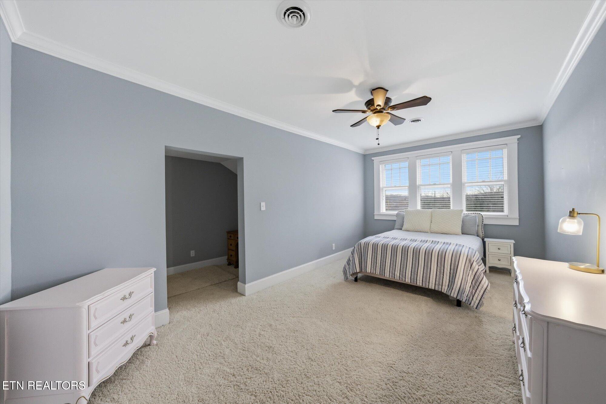 201 W Washington Avenue Clinton TN 37716