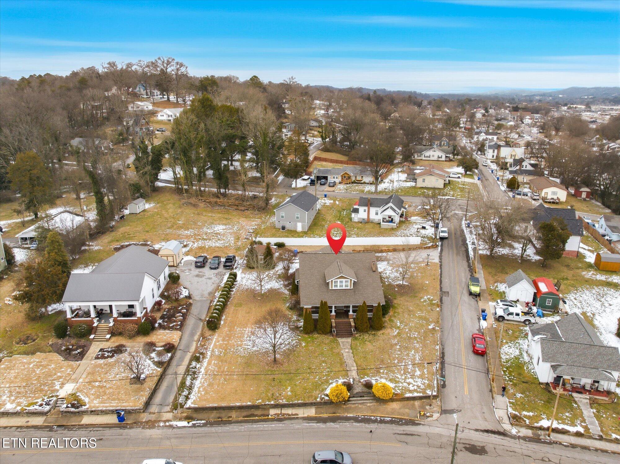 201 W Washington Avenue Clinton TN 37716