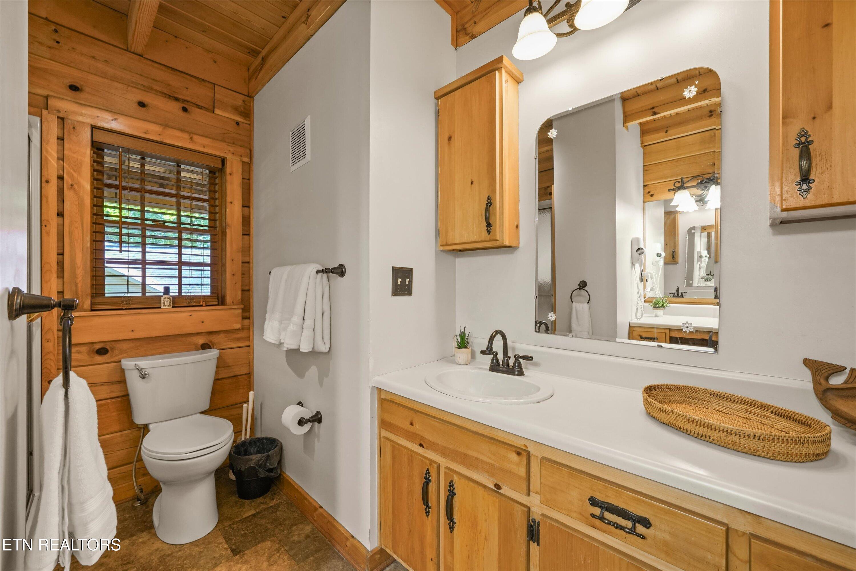 1408 Tomahawk Trail Maryville TN 37801