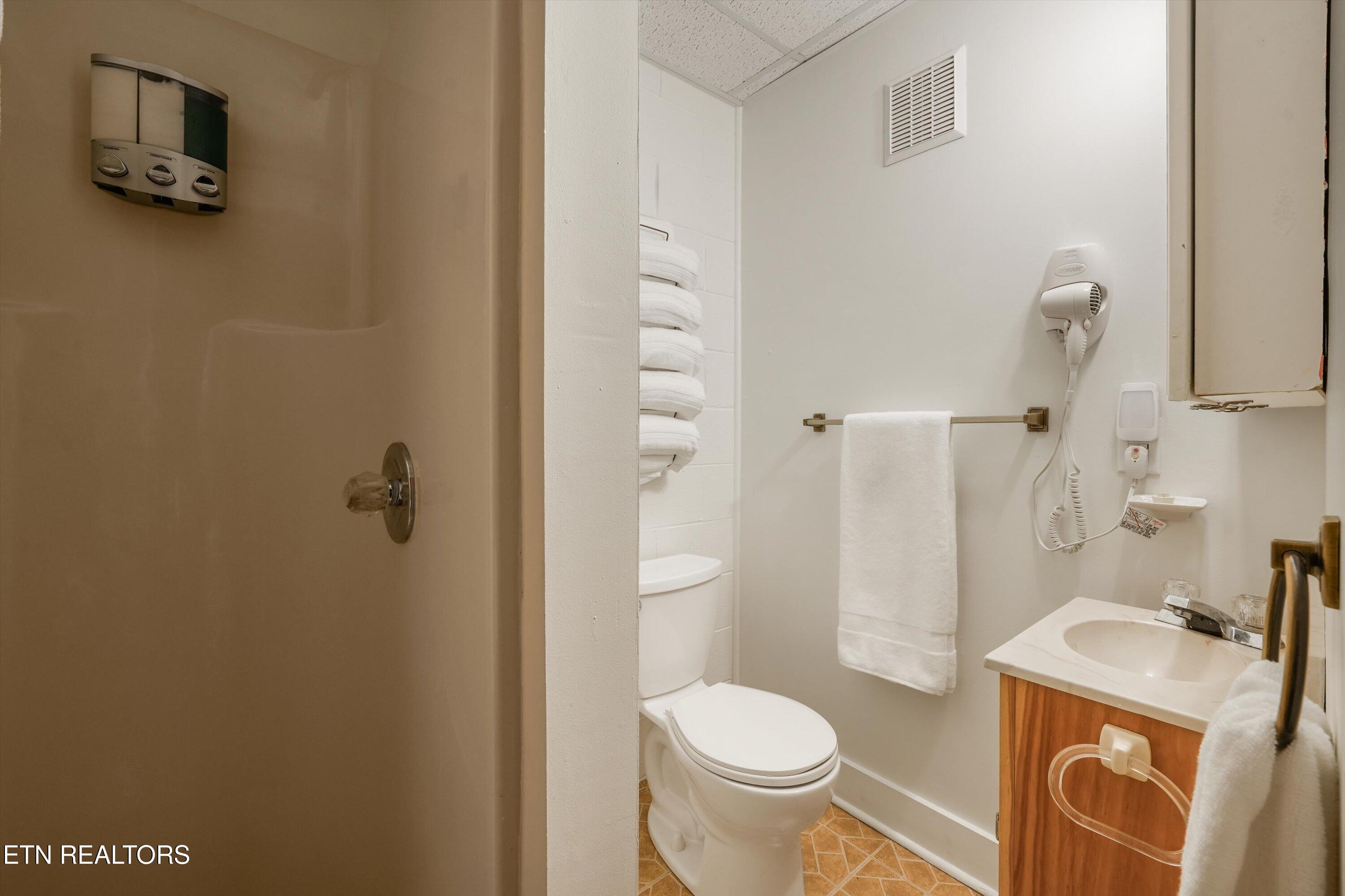 1408 Tomahawk Trail Maryville TN 37801