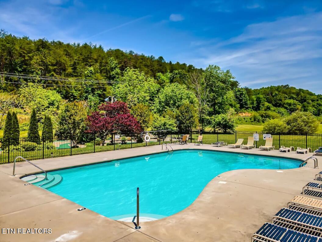 2010 Cougar Crossing Way Sevierville TN 37876