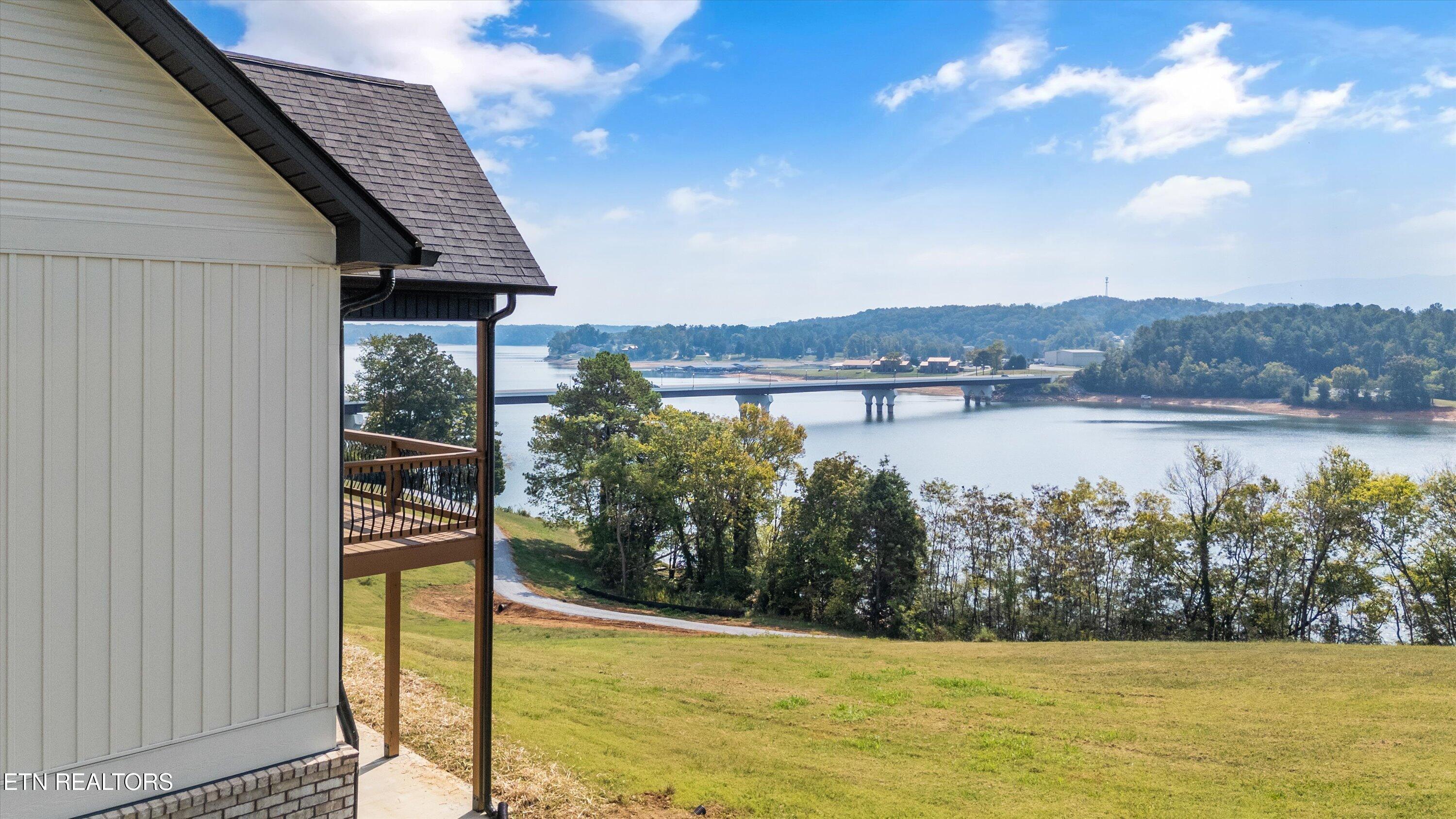 415 Hampton Way Dandridge TN 37725