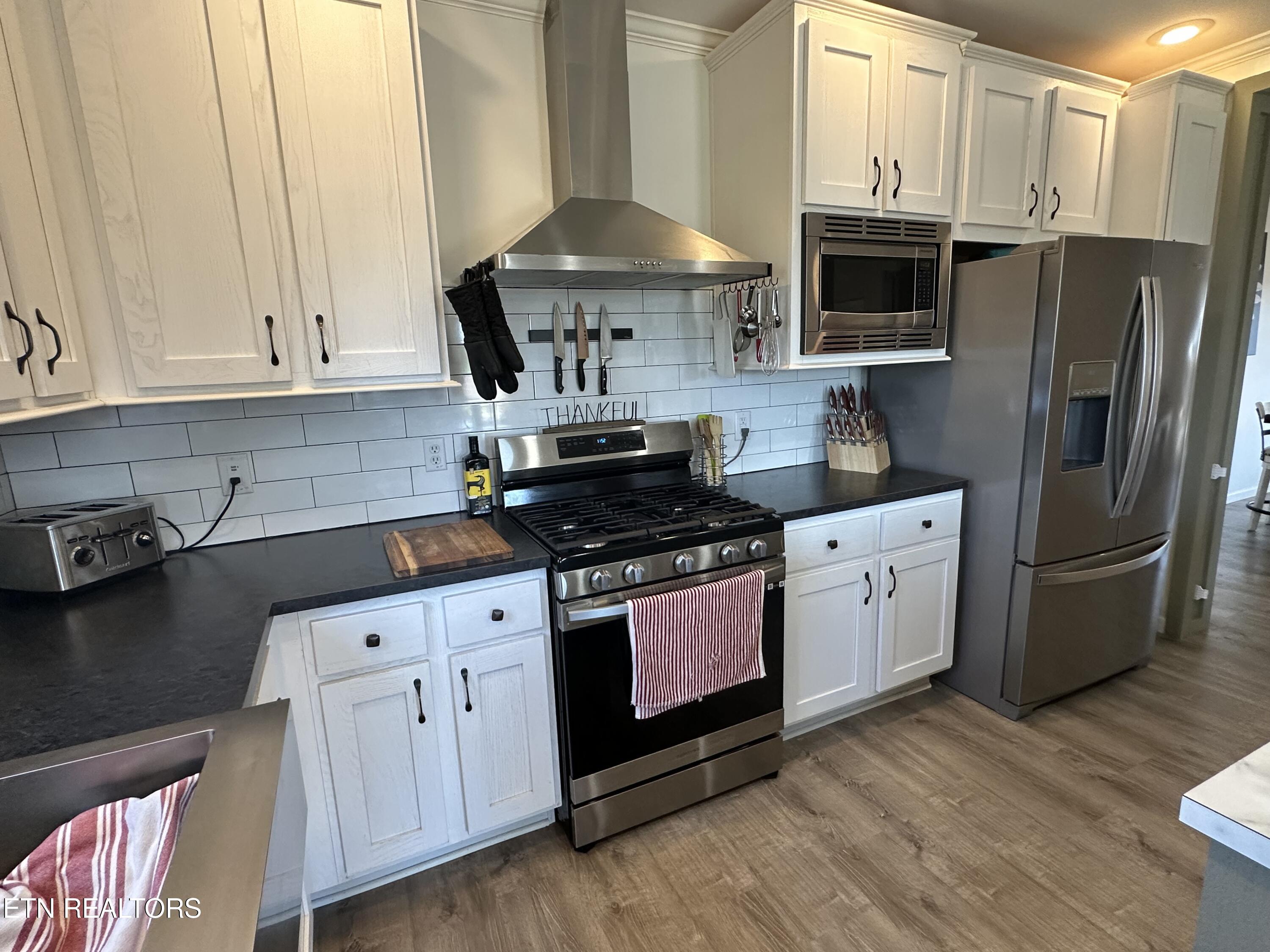 359 Garden Lane Dandridge TN 37725