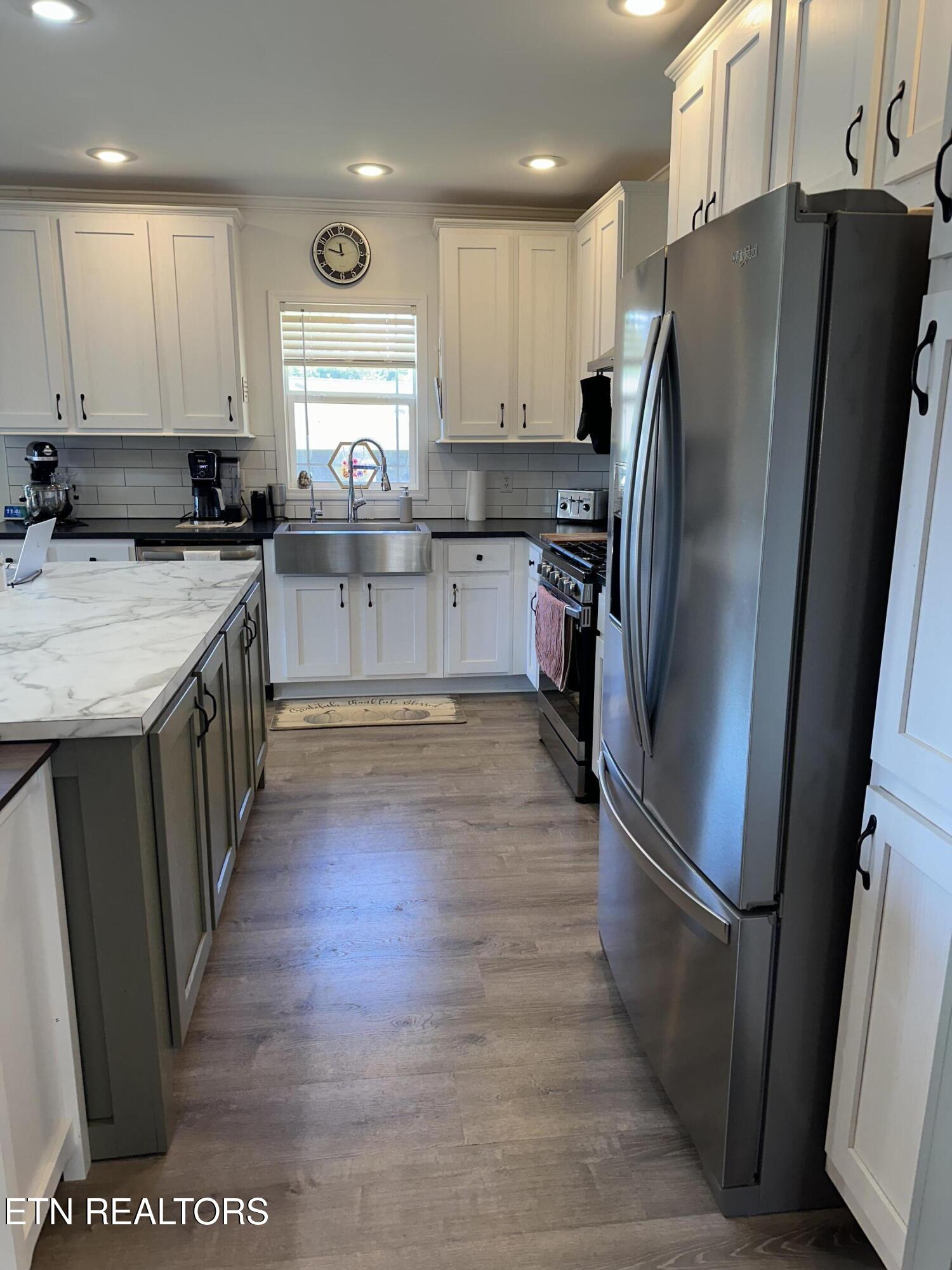 359 Garden Lane Dandridge TN 37725