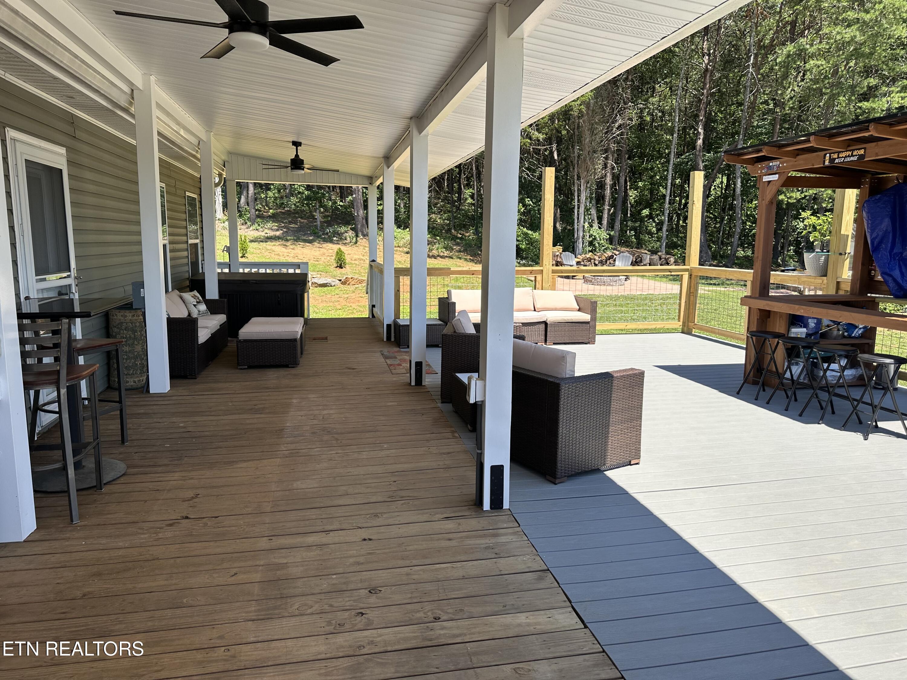 359 Garden Lane Dandridge TN 37725