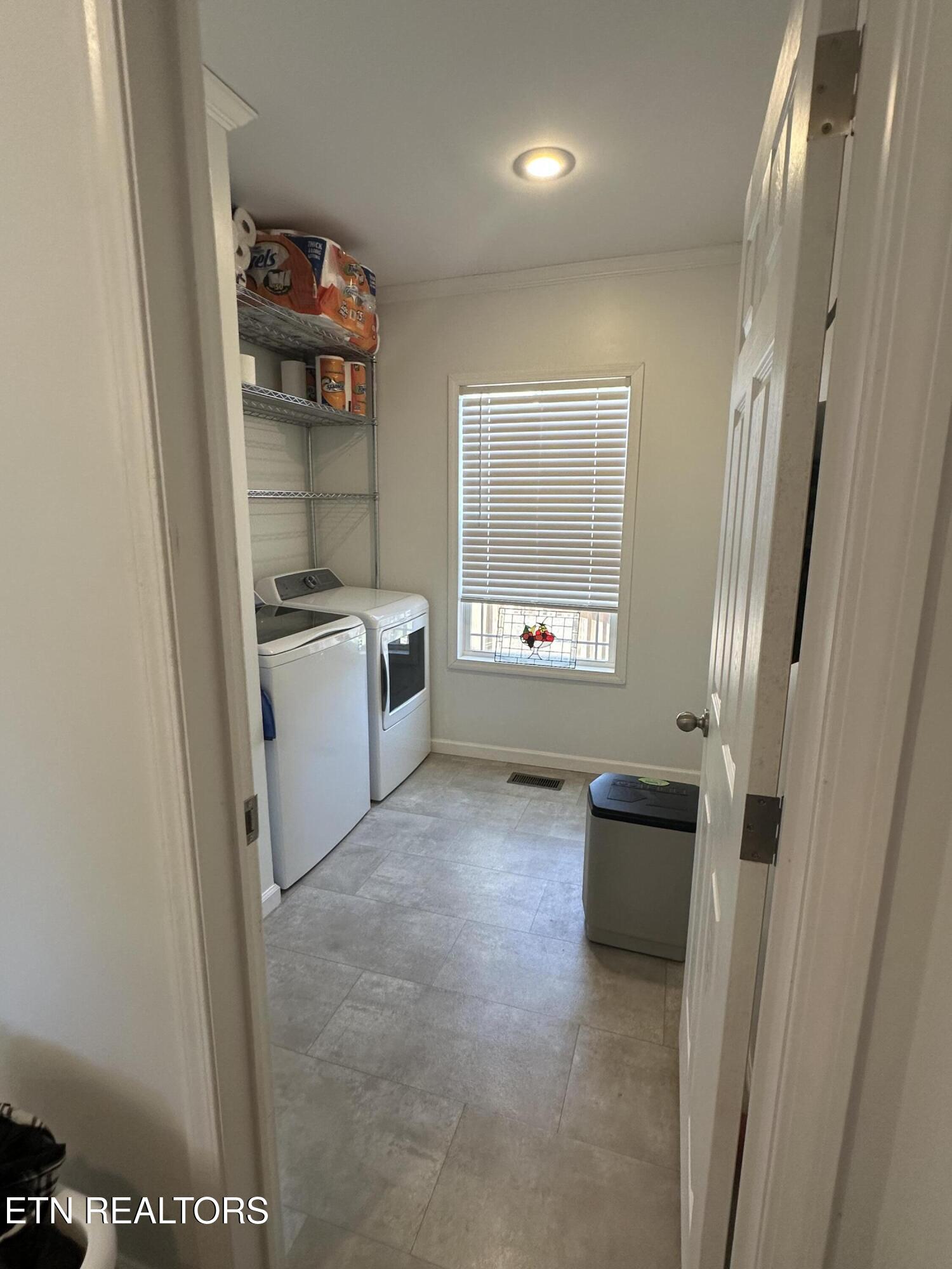 359 Garden Lane Dandridge TN 37725