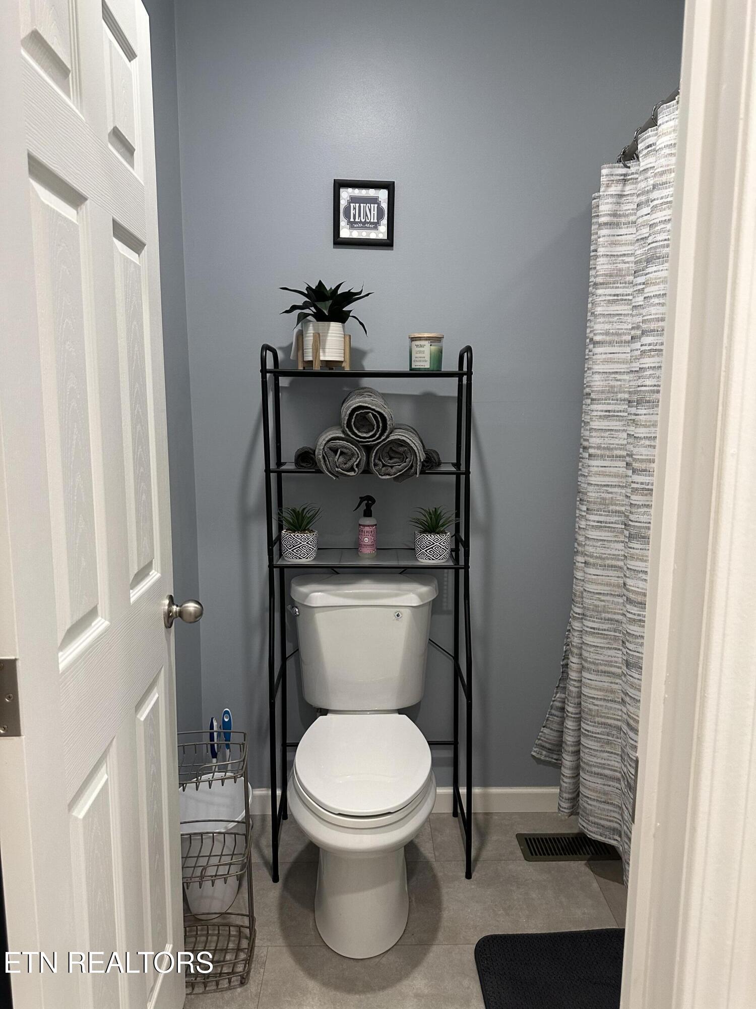 359 Garden Lane Dandridge TN 37725