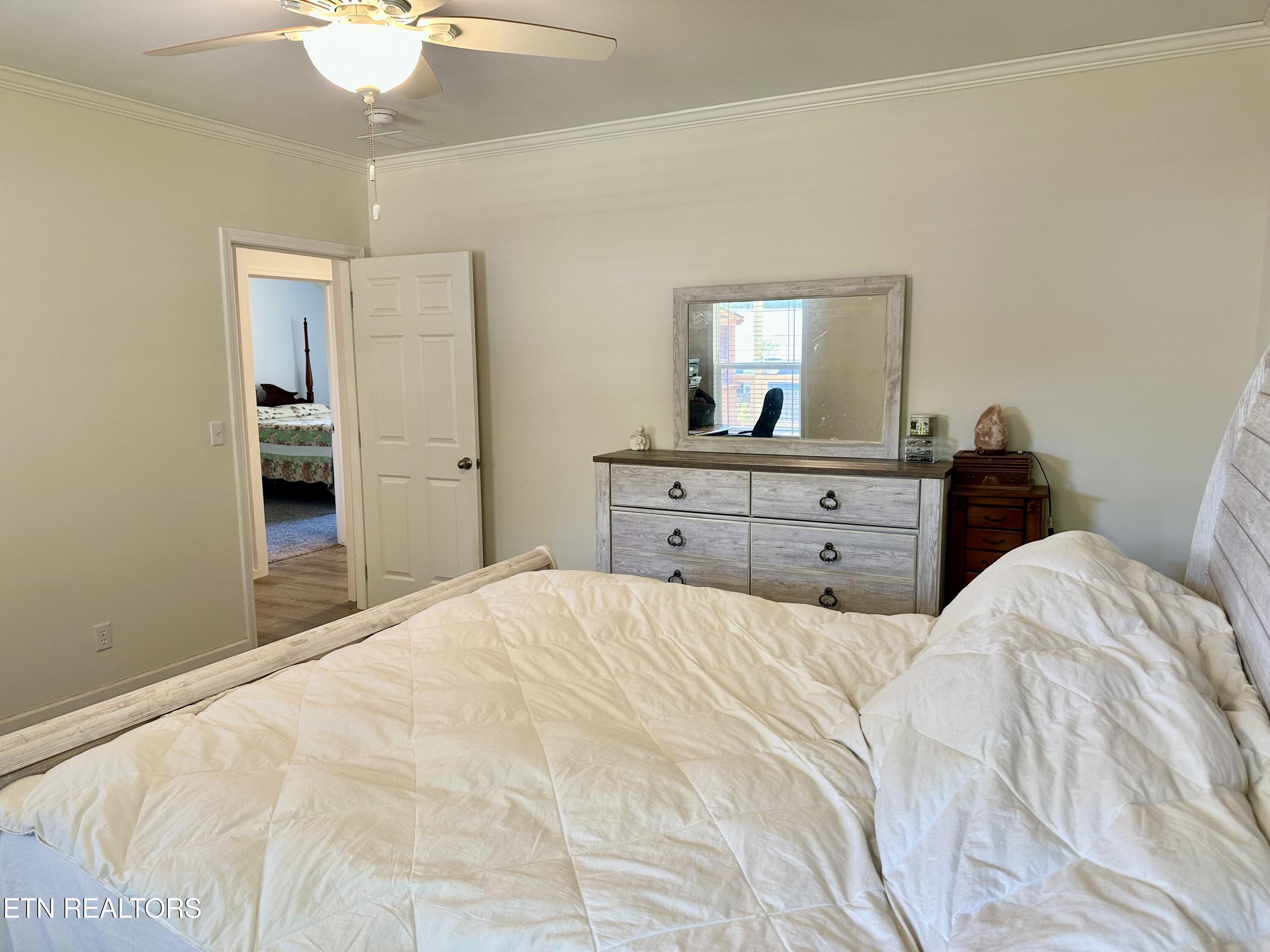 359 Garden Lane Dandridge TN 37725