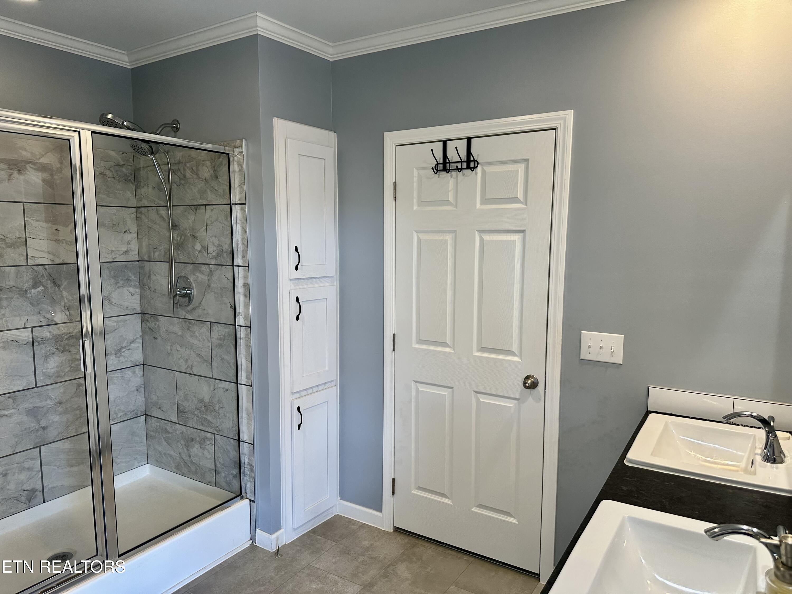359 Garden Lane Dandridge TN 37725