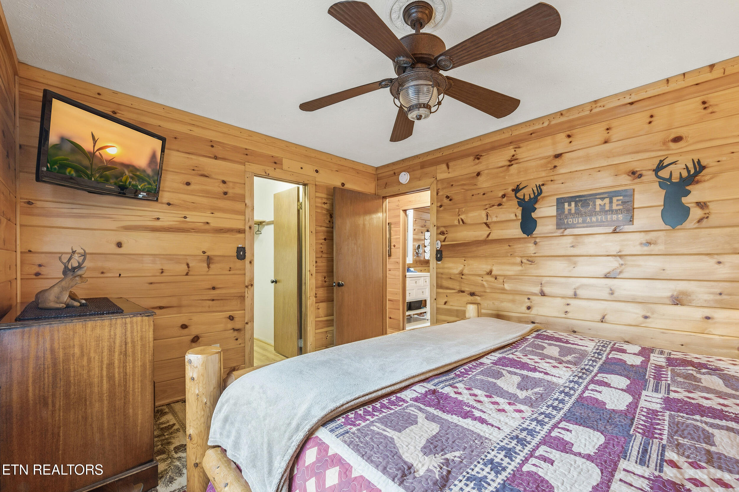 1944 Anderson Way Sevierville TN 37876