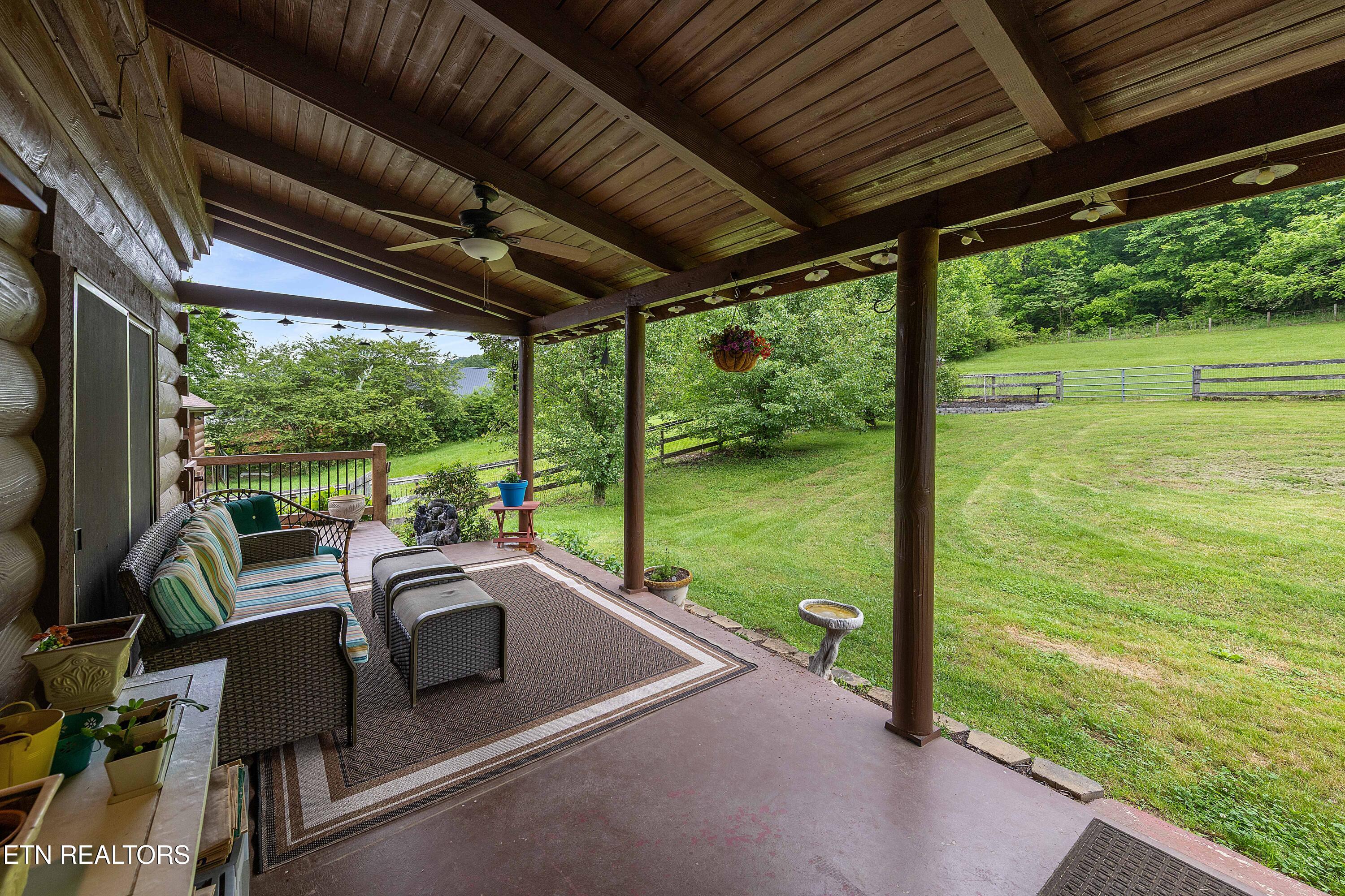 11911 Stockton Valley Road Philadelphia TN 37846