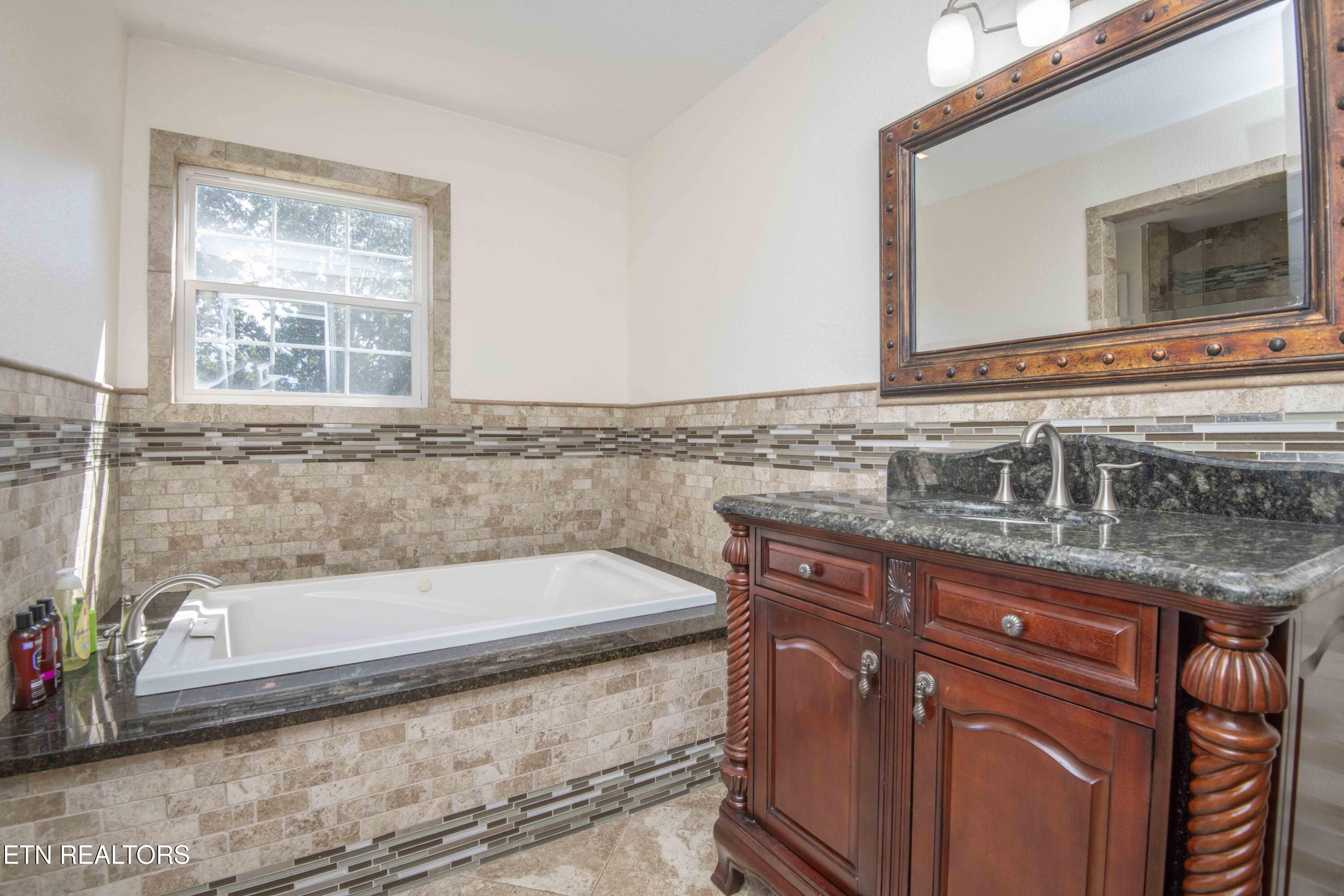 1313 Dupont Road Seymour TN 37865