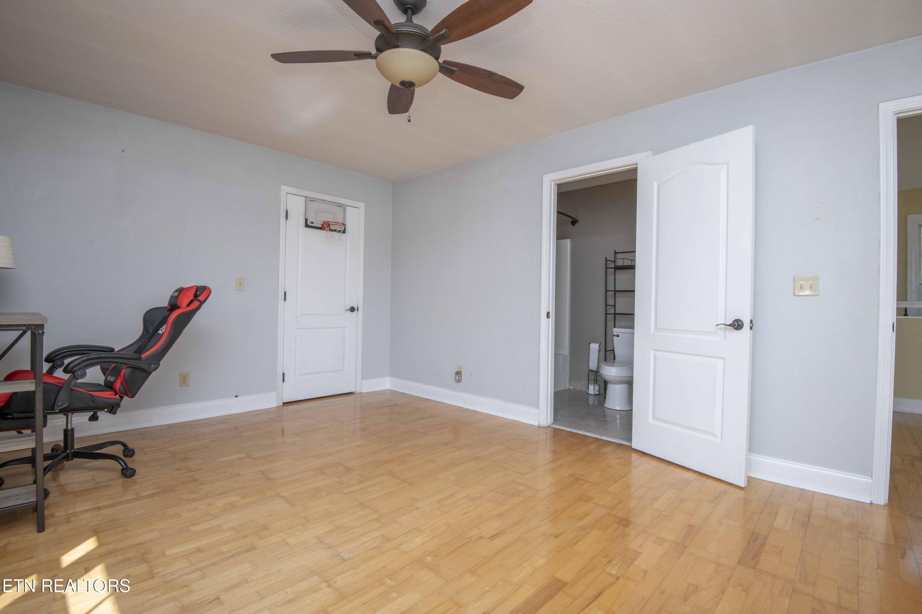 1313 Dupont Road Seymour TN 37865
