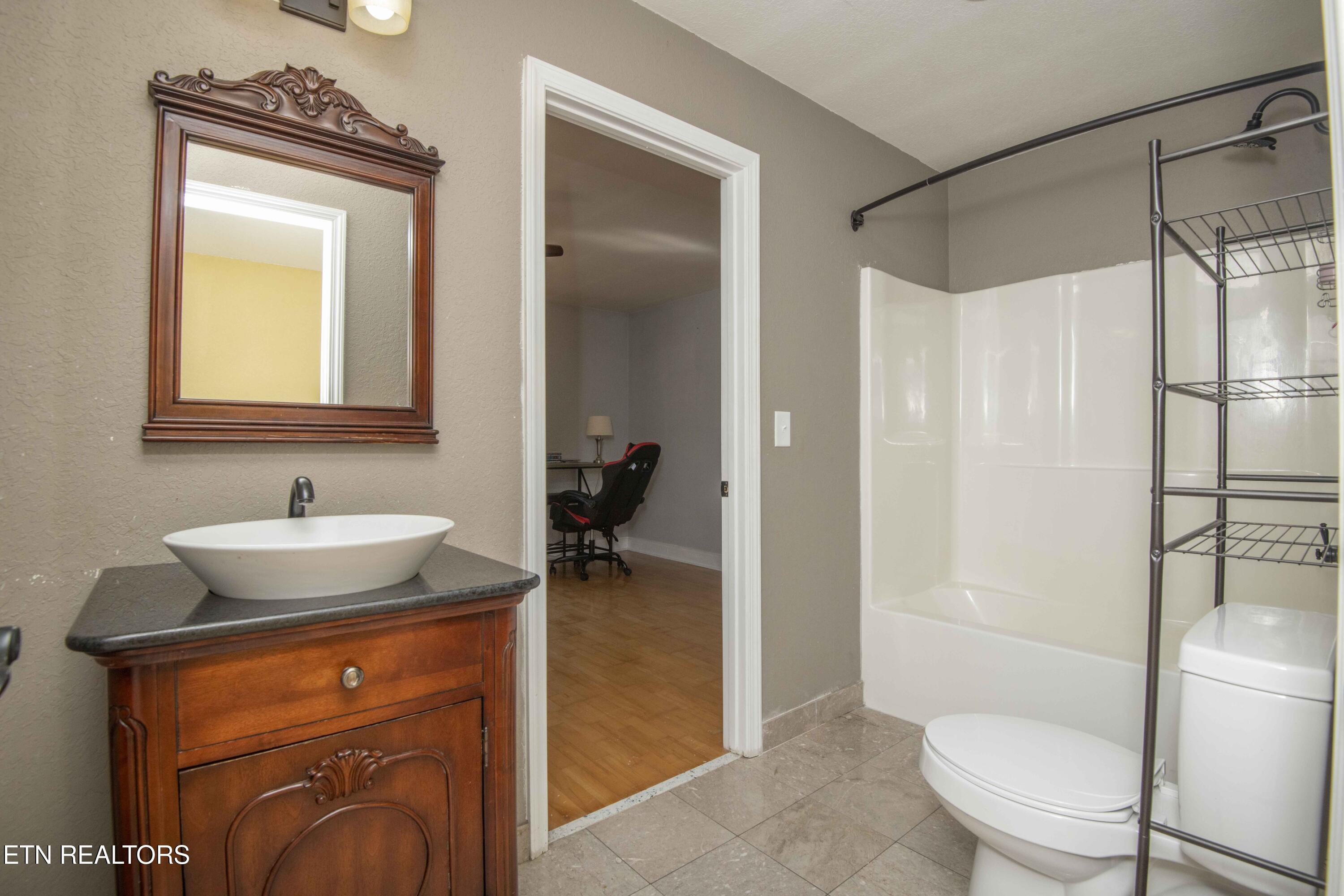 1313 Dupont Road Seymour TN 37865