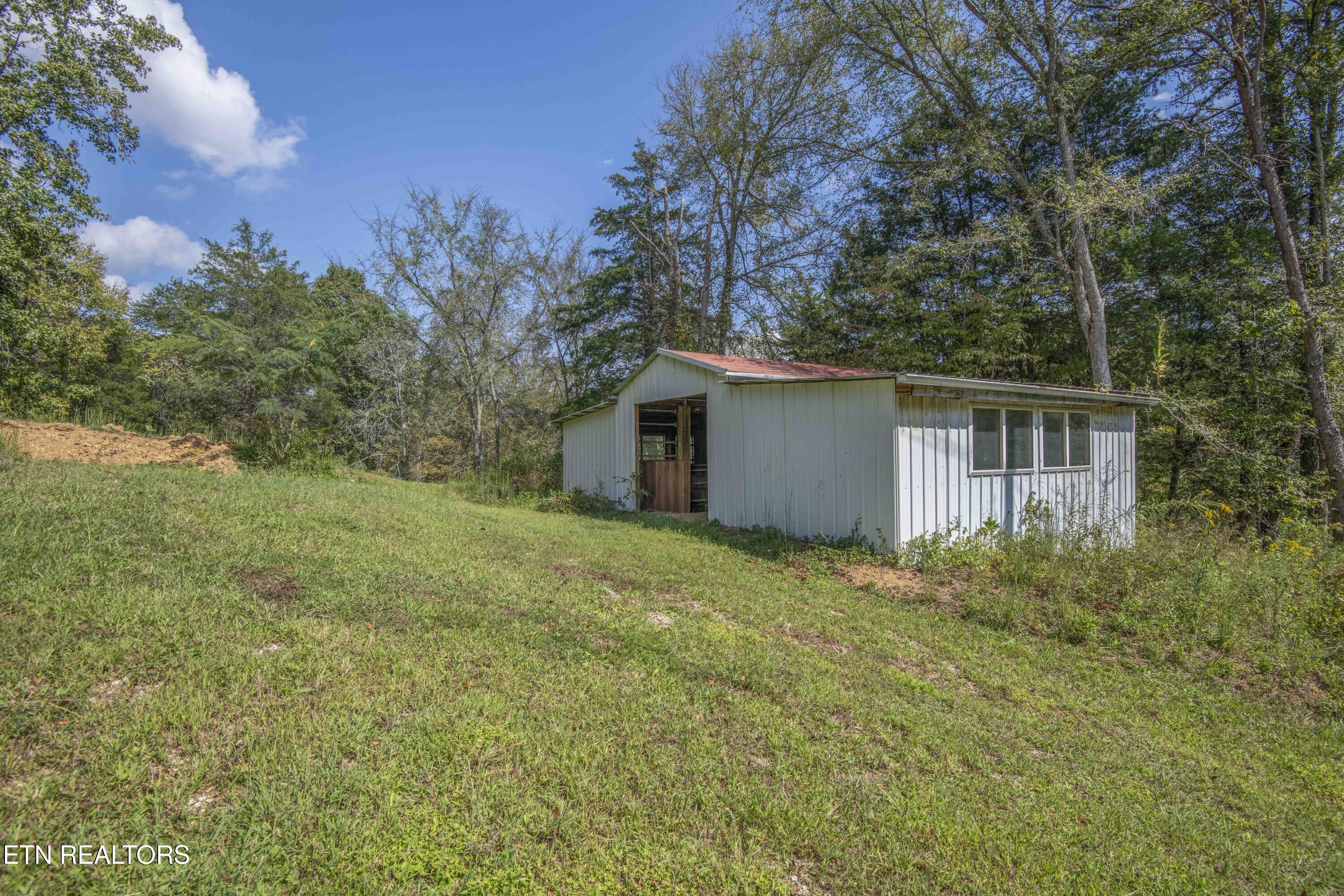 1313 Dupont Road Seymour TN 37865