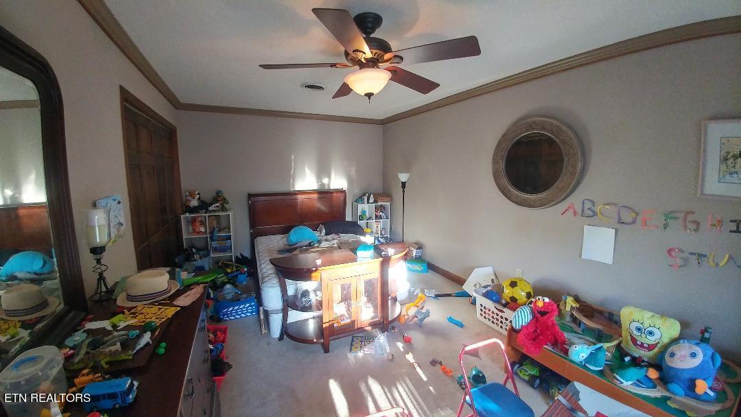 1013 Oliver Springs Highway Clinton TN 37716