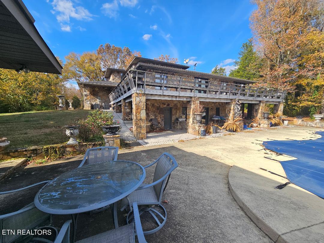 1013 Oliver Springs Highway Clinton TN 37716