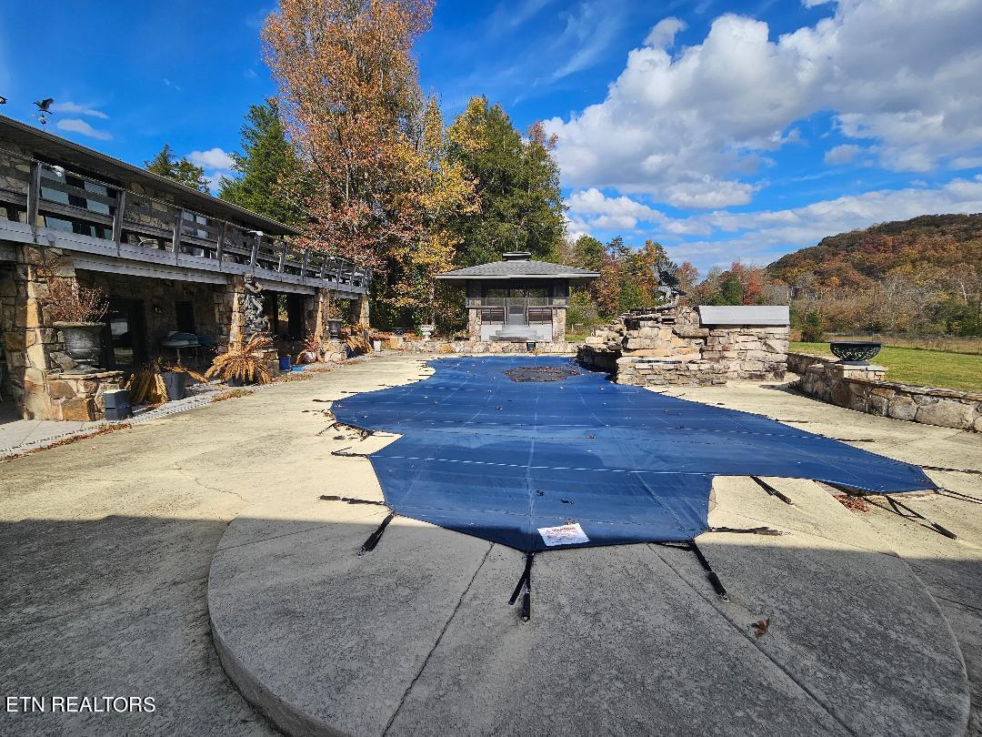 1013 Oliver Springs Highway Clinton TN 37716