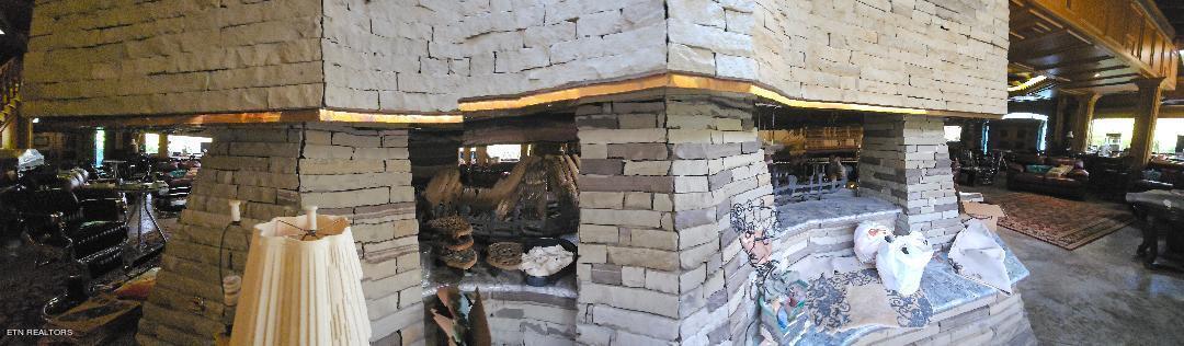 1013 Oliver Springs Highway Clinton TN 37716