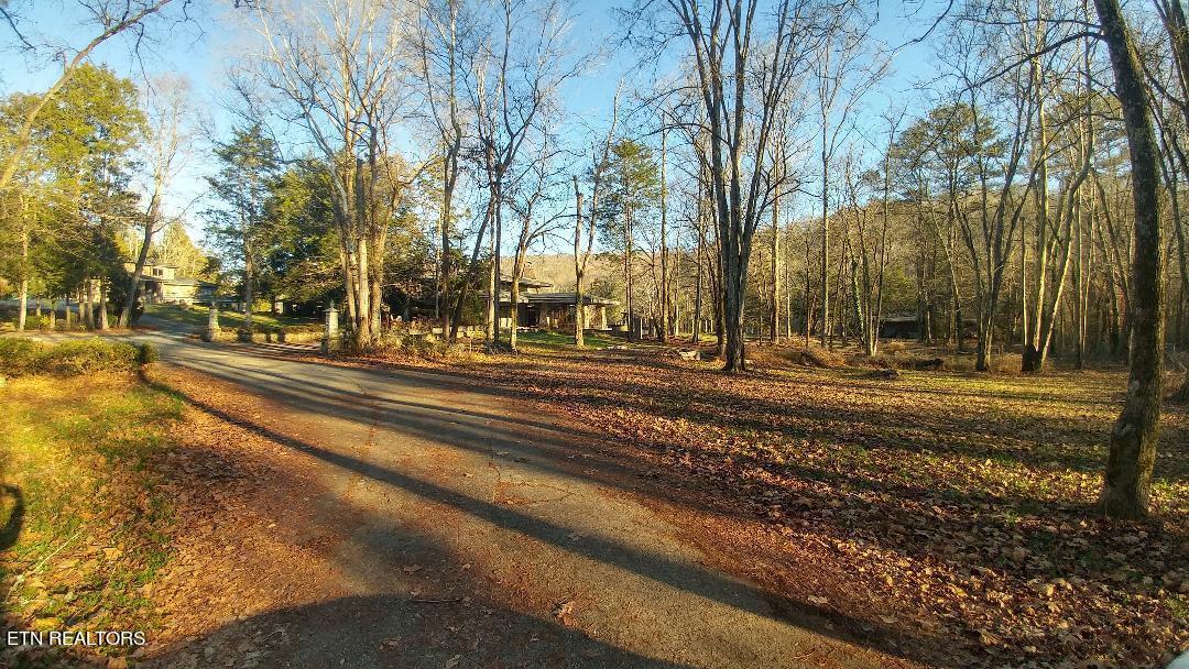 1013 Oliver Springs Highway Clinton TN 37716