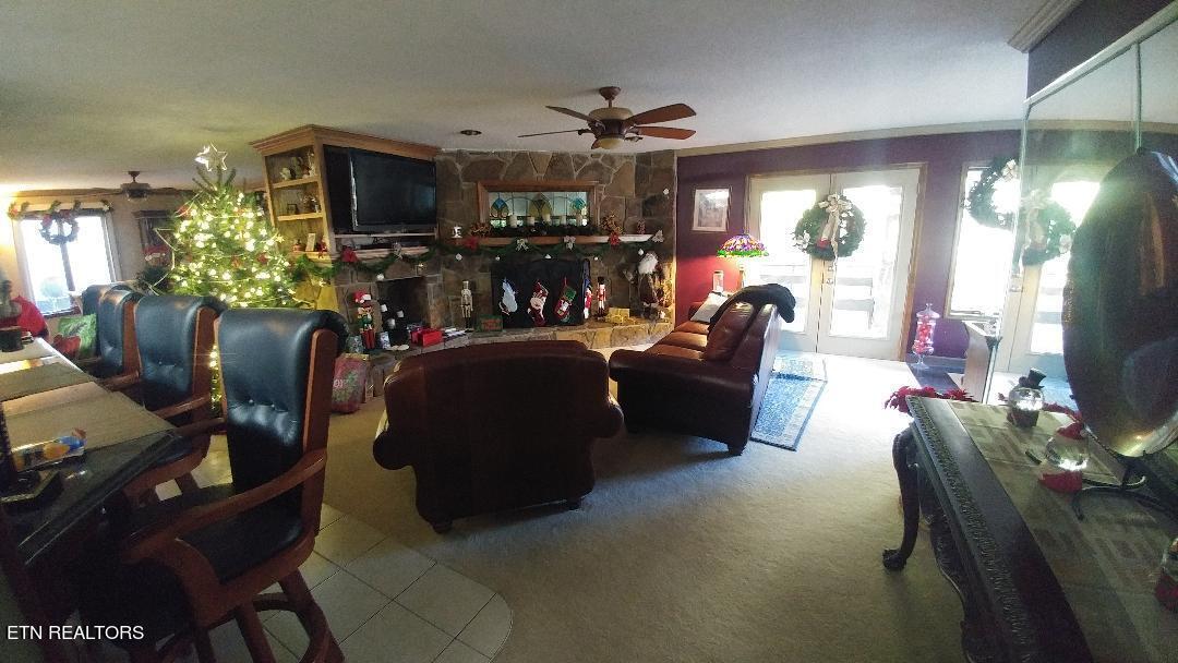 1013 Oliver Springs Highway Clinton TN 37716