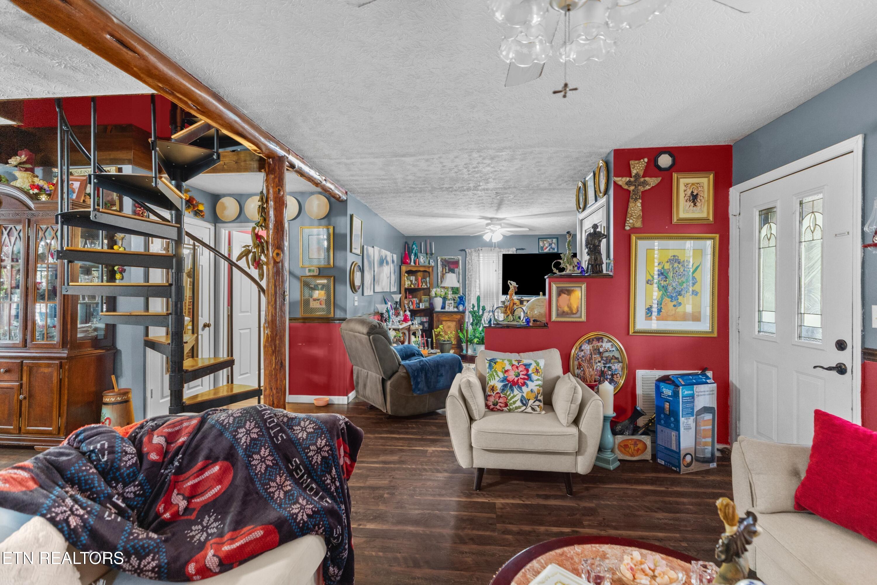 2793 Highway 31 Sneedville TN 37869