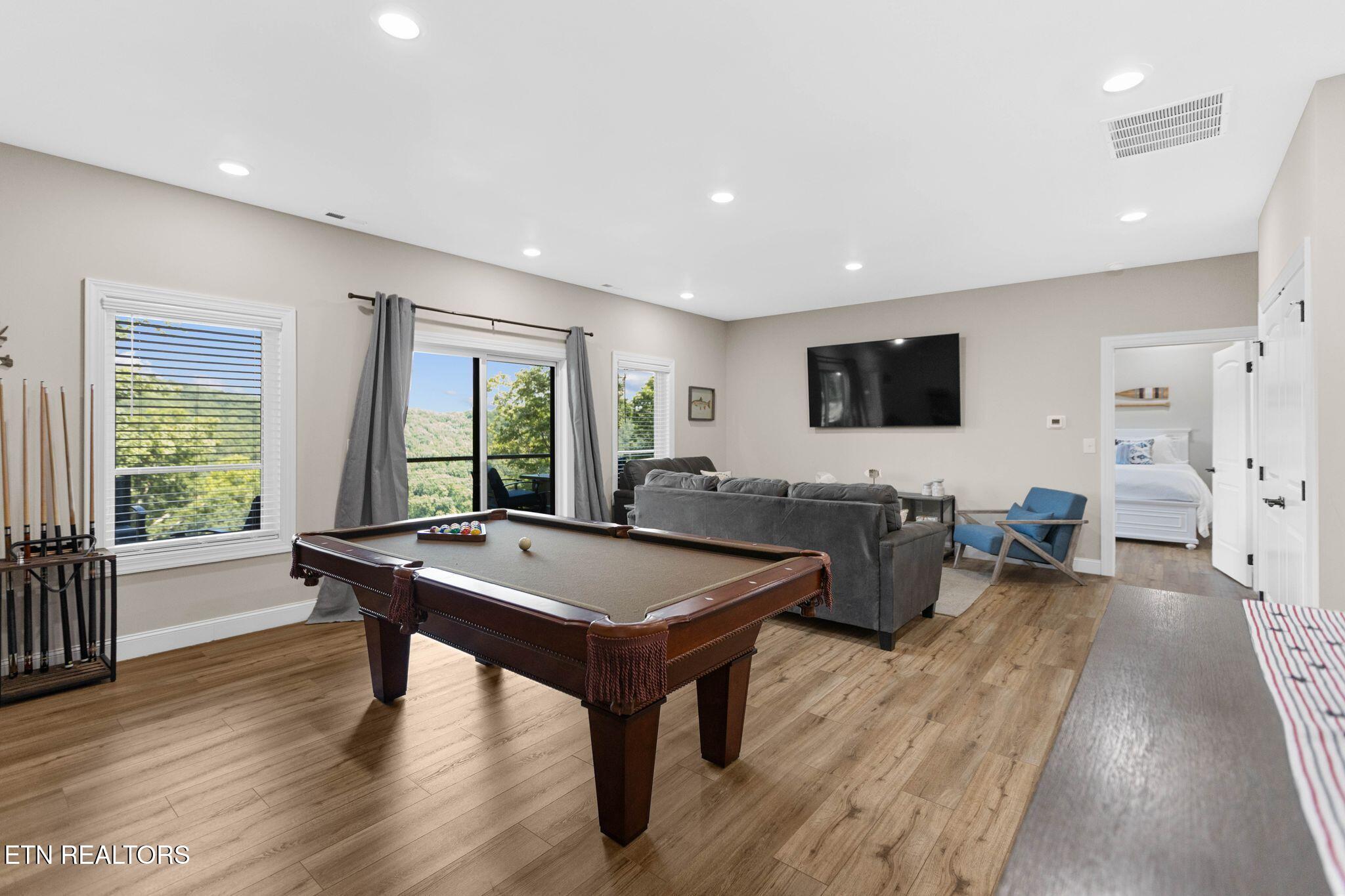 552 Fox Ridge Lane Caryville TN 37714