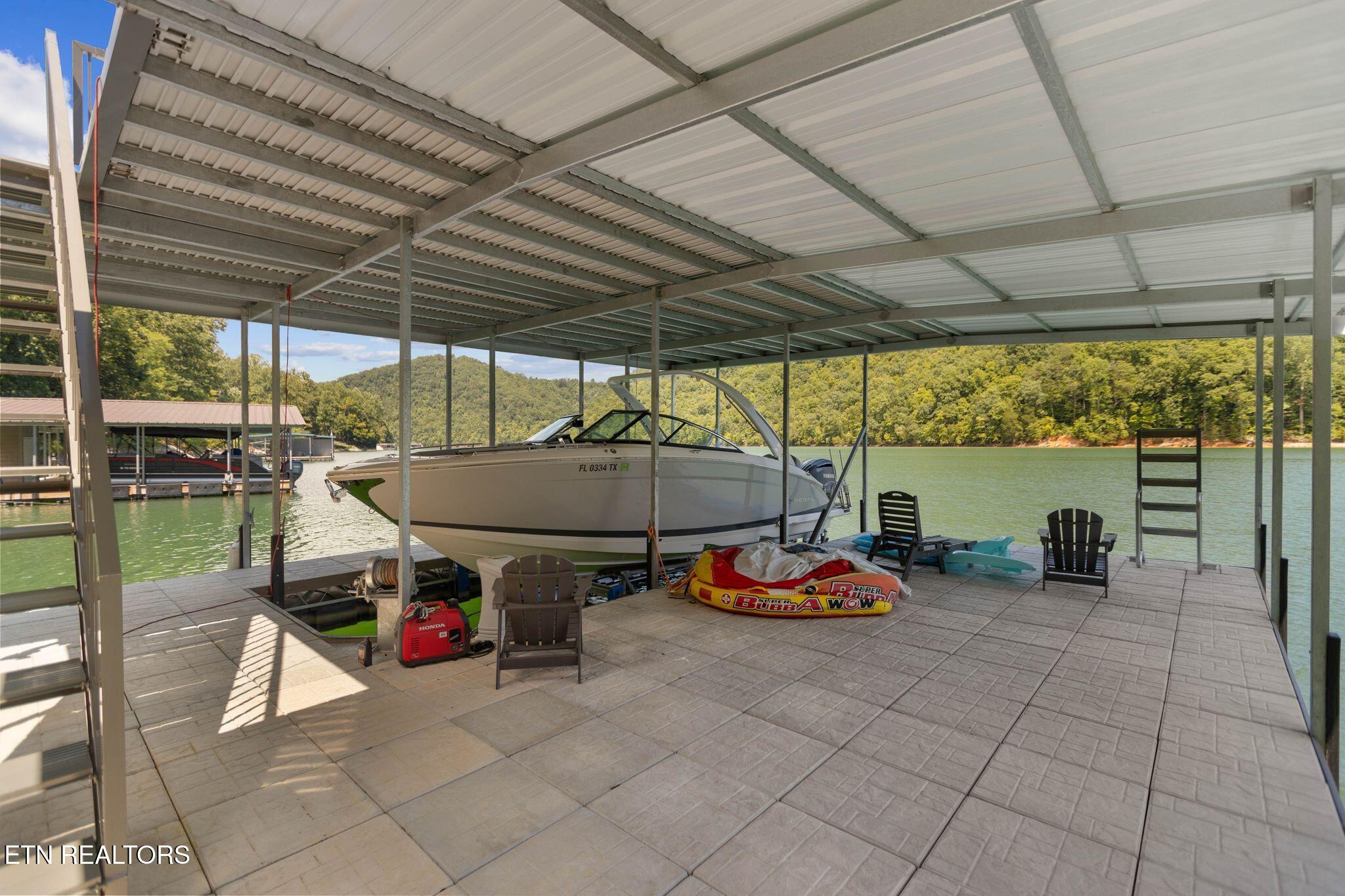 552 Fox Ridge Lane Caryville TN 37714