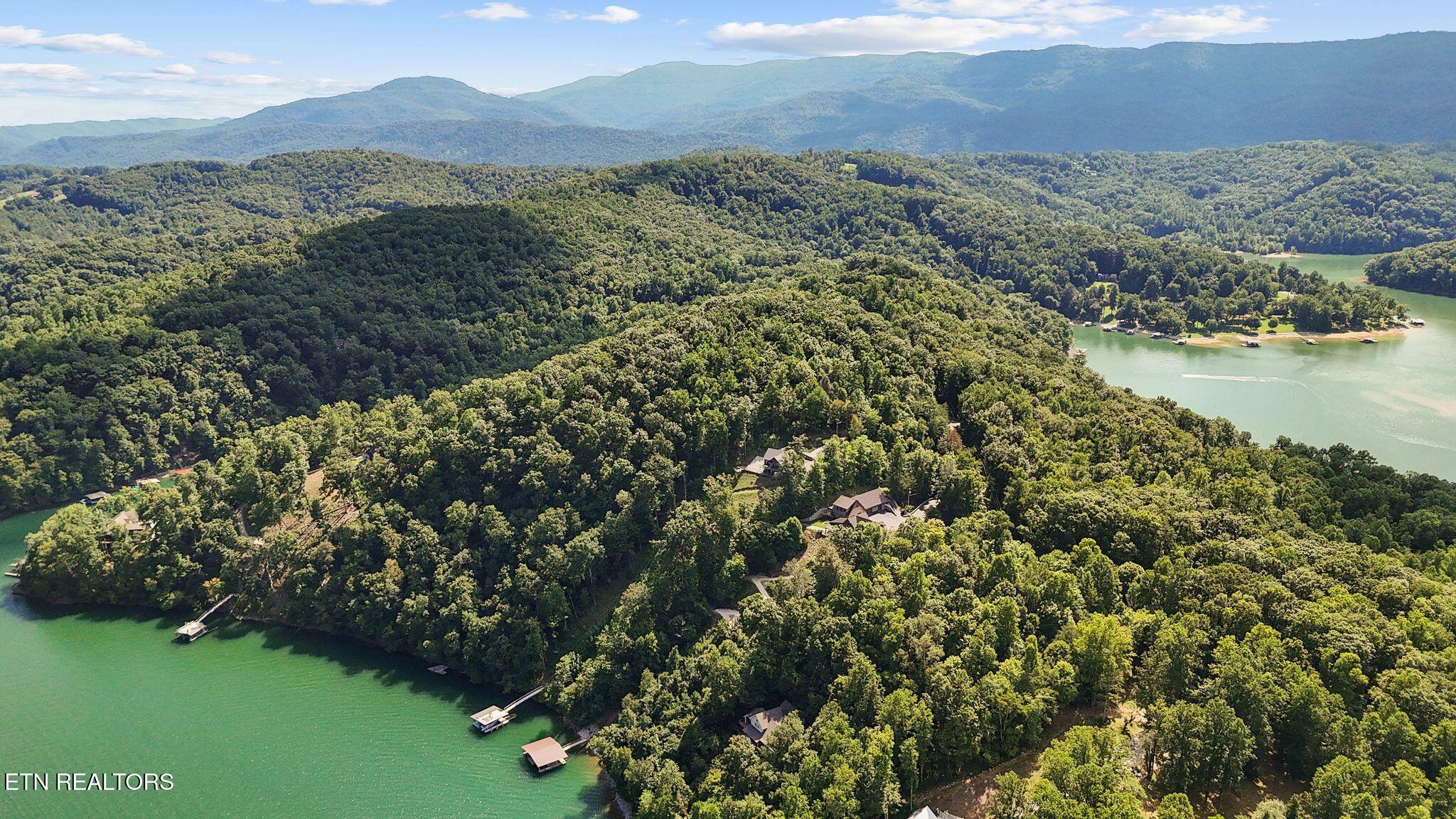 552 Fox Ridge Lane Caryville TN 37714