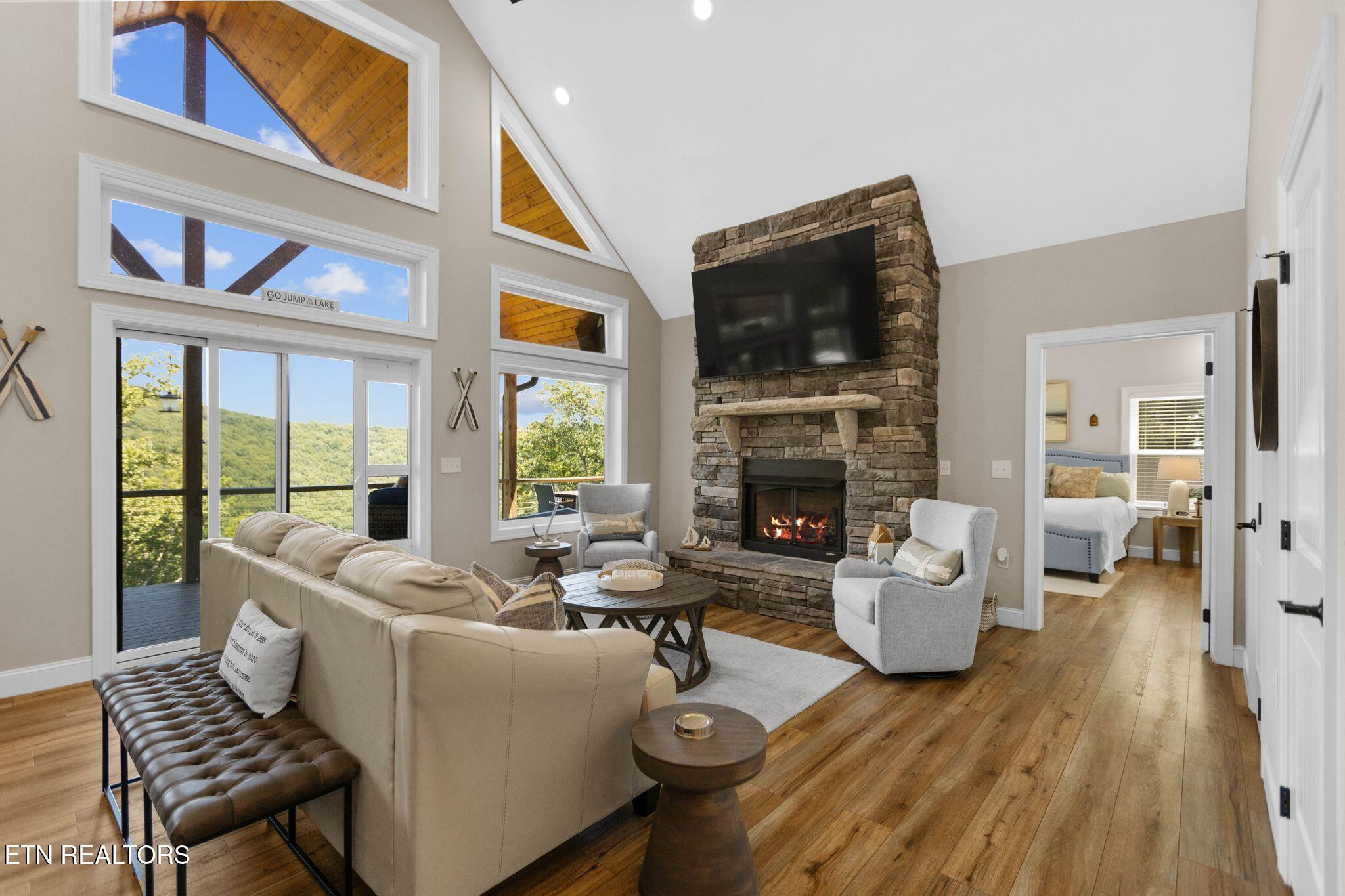 552 Fox Ridge Lane Caryville TN 37714
