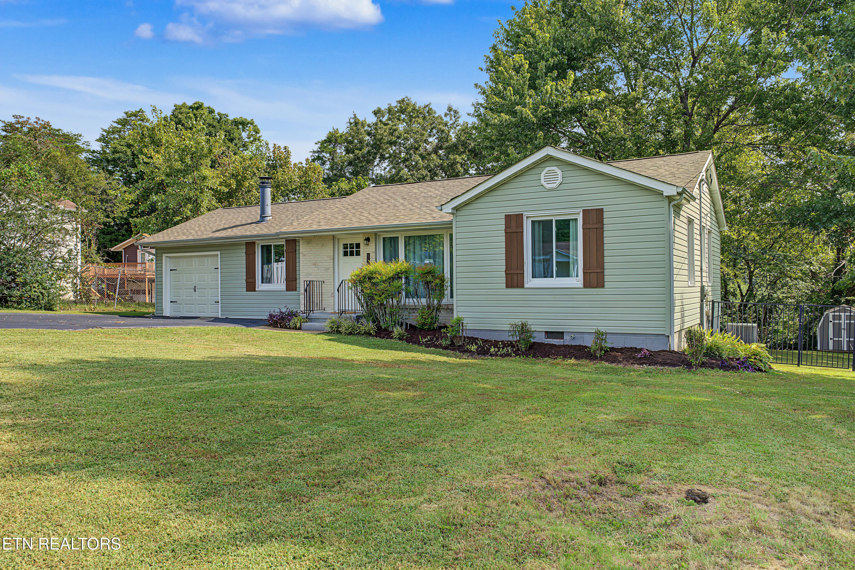 5408 Stoneoak Lane Knoxville TN 37920
