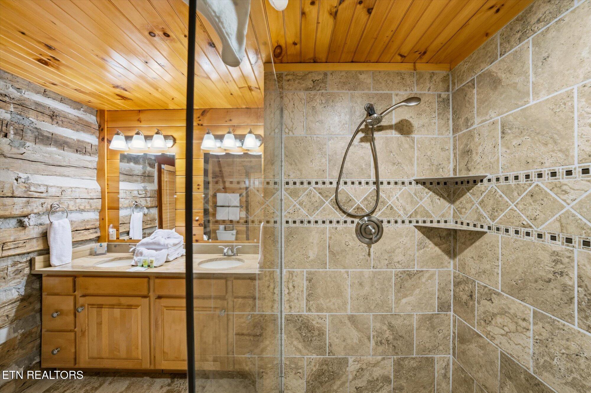 1329 N Baden Drive Gatlinburg TN 37738