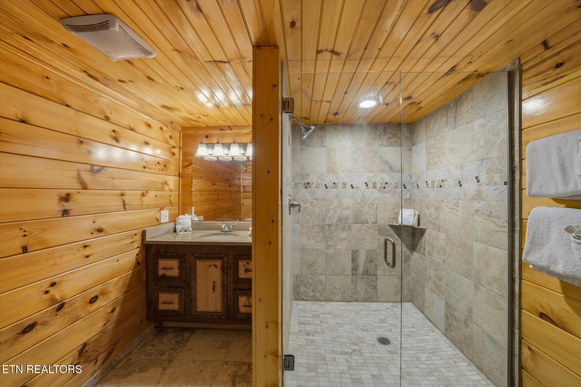 1329 N Baden Drive Gatlinburg TN 37738