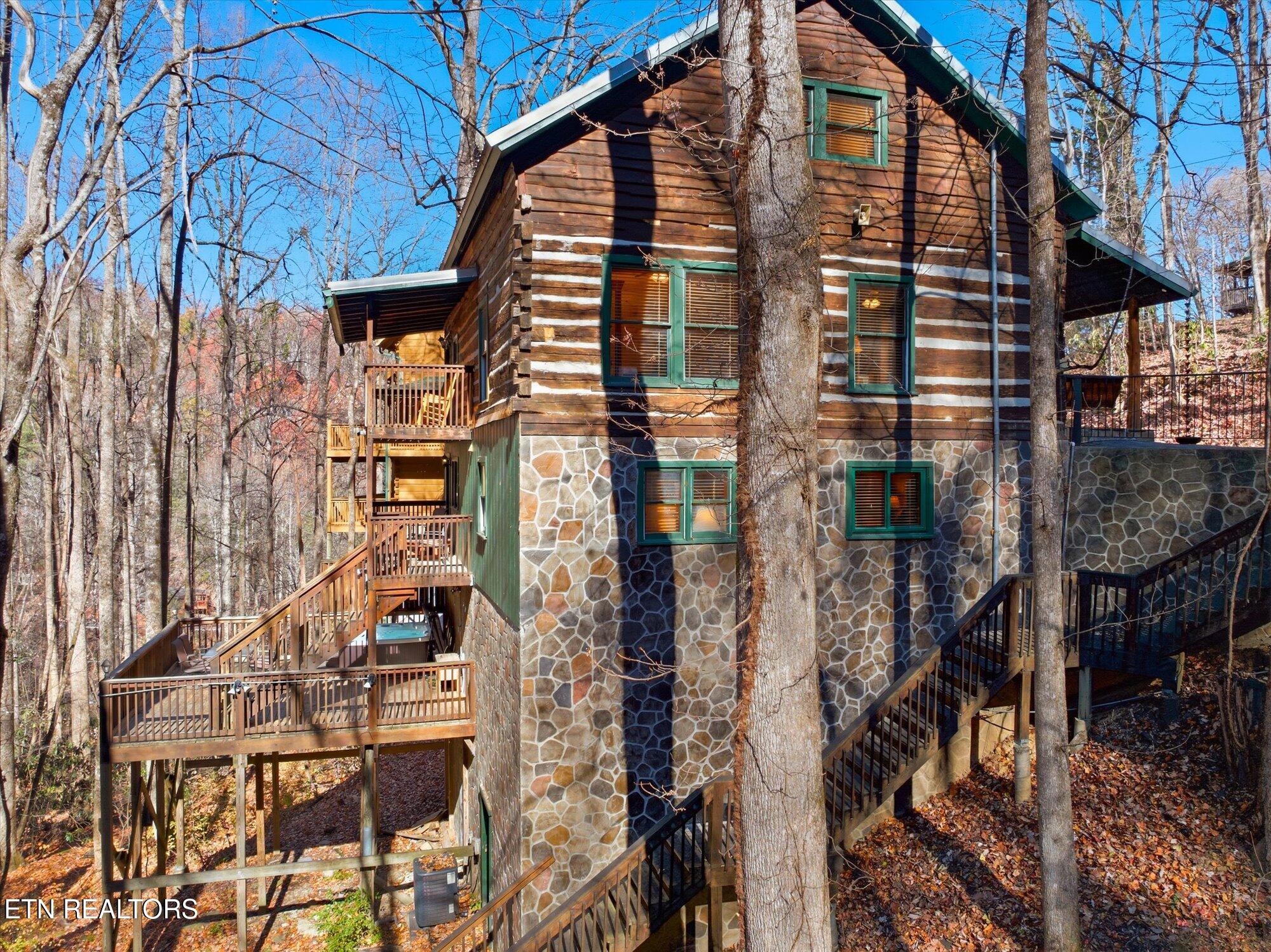 1329 N Baden Drive Gatlinburg TN 37738