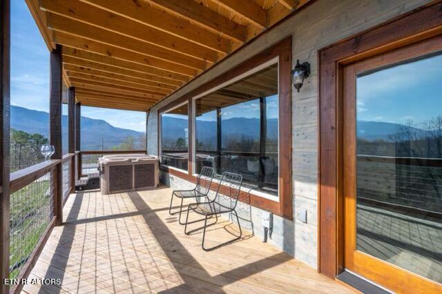 719 Upper Windsor Way Gatlinburg TN 37738