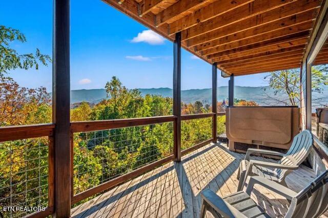 719 Upper Windsor Way Gatlinburg TN 37738