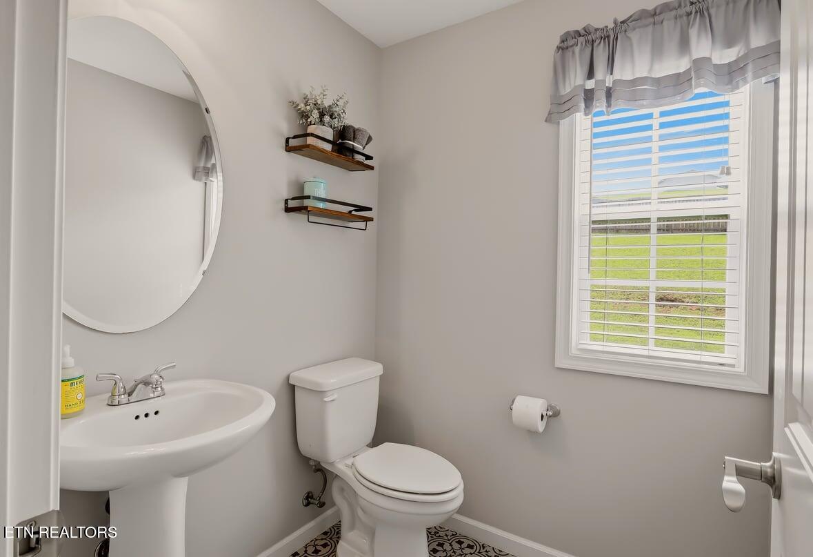 8257 Zodiac Lane Powell TN 37849