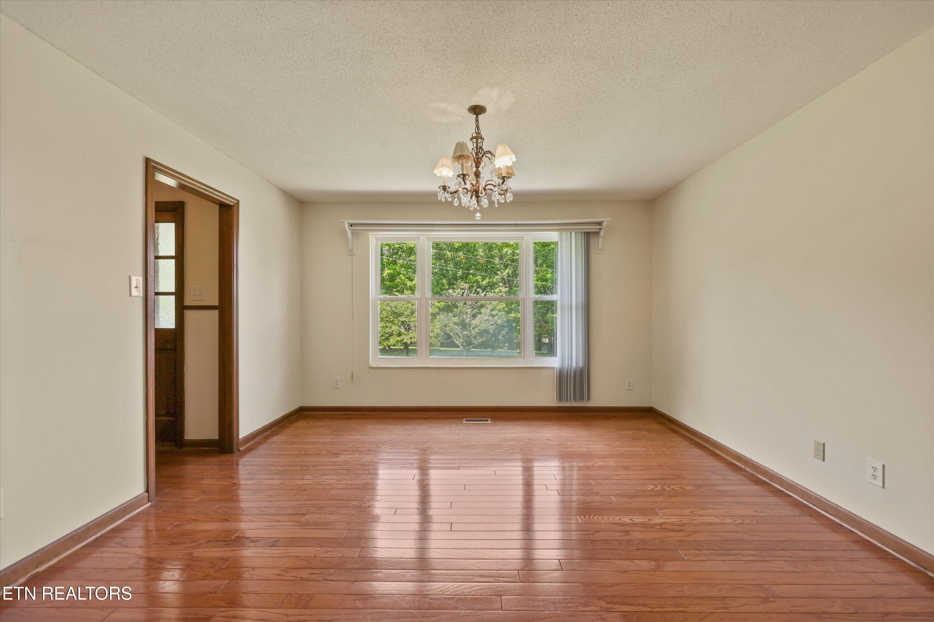 3923 Riverview Drive Maryville TN 37804