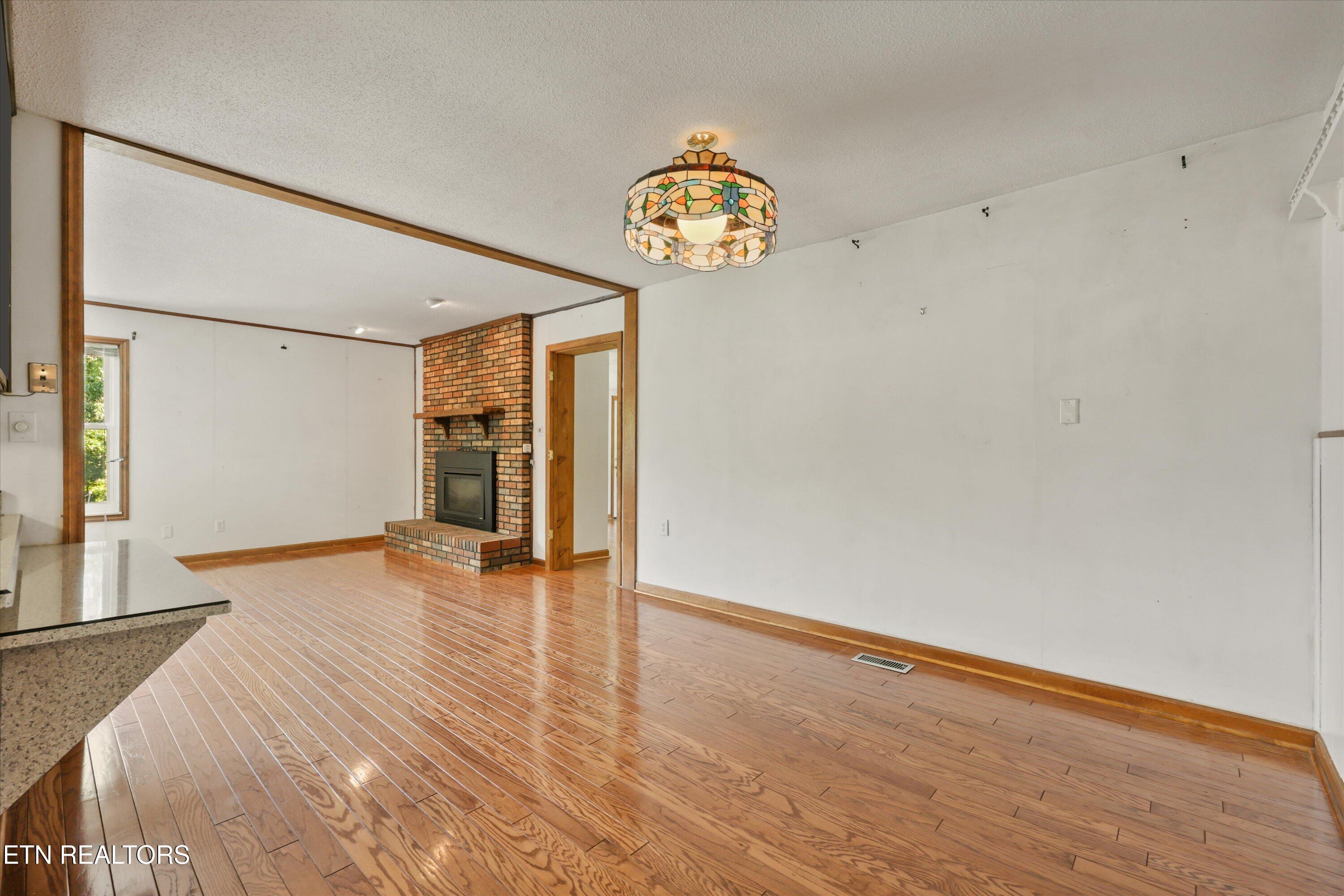 3923 Riverview Drive Maryville TN 37804