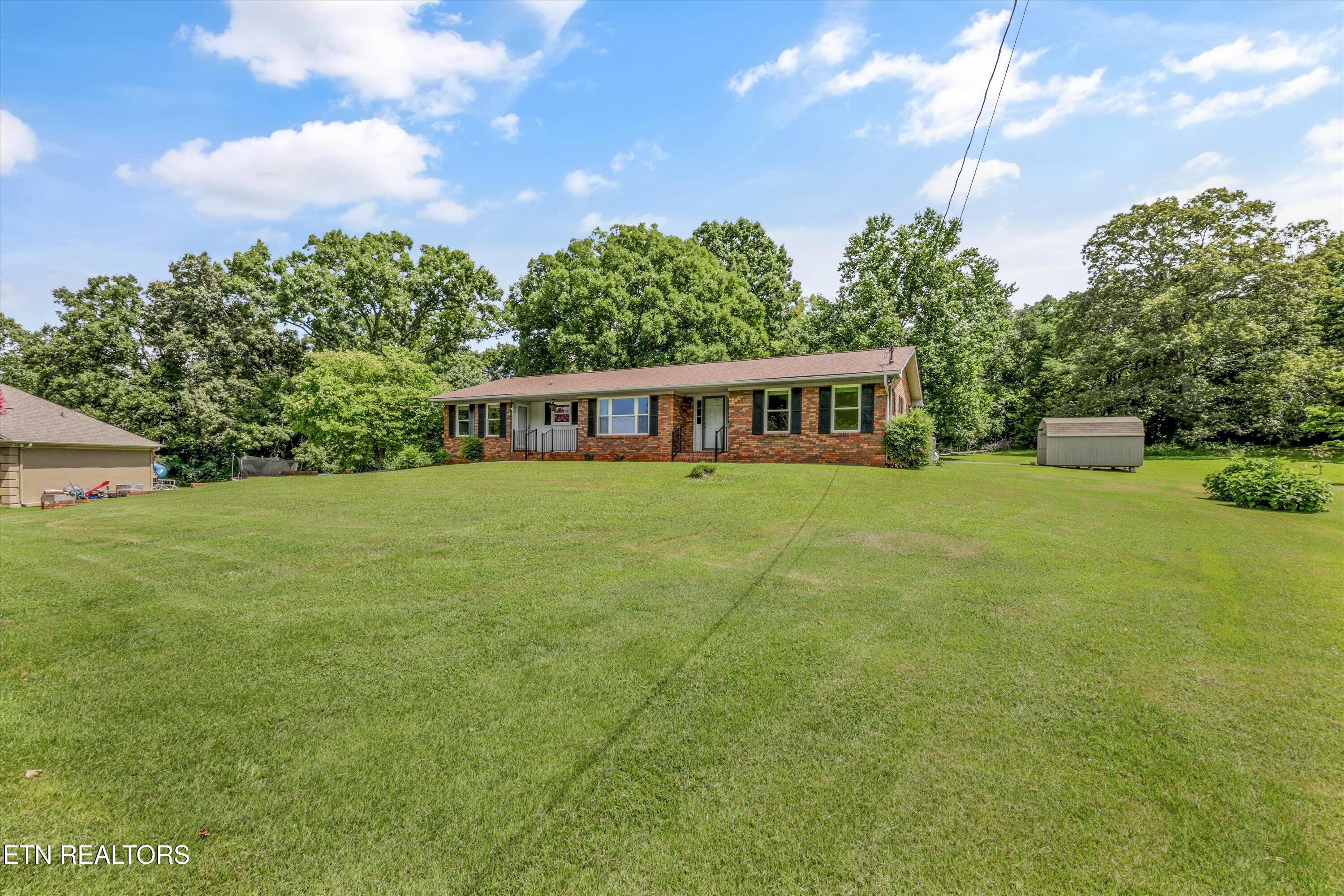 3923 Riverview Drive Maryville TN 37804