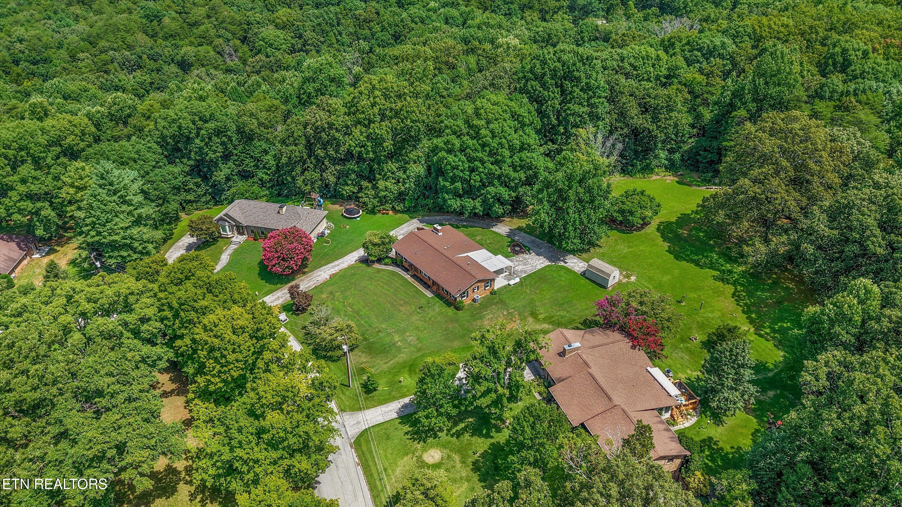 3923 Riverview Drive Maryville TN 37804