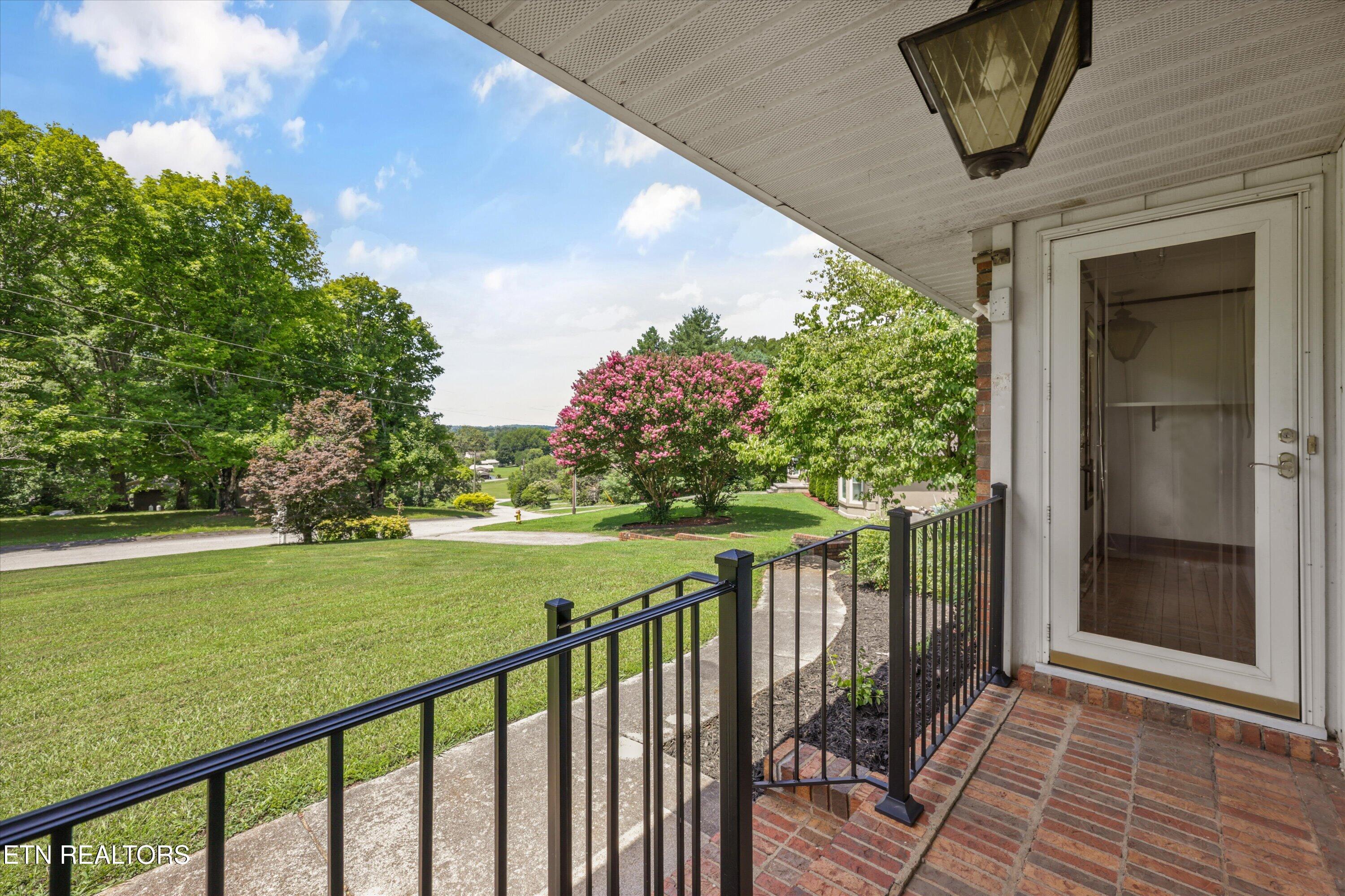 3923 Riverview Drive Maryville TN 37804
