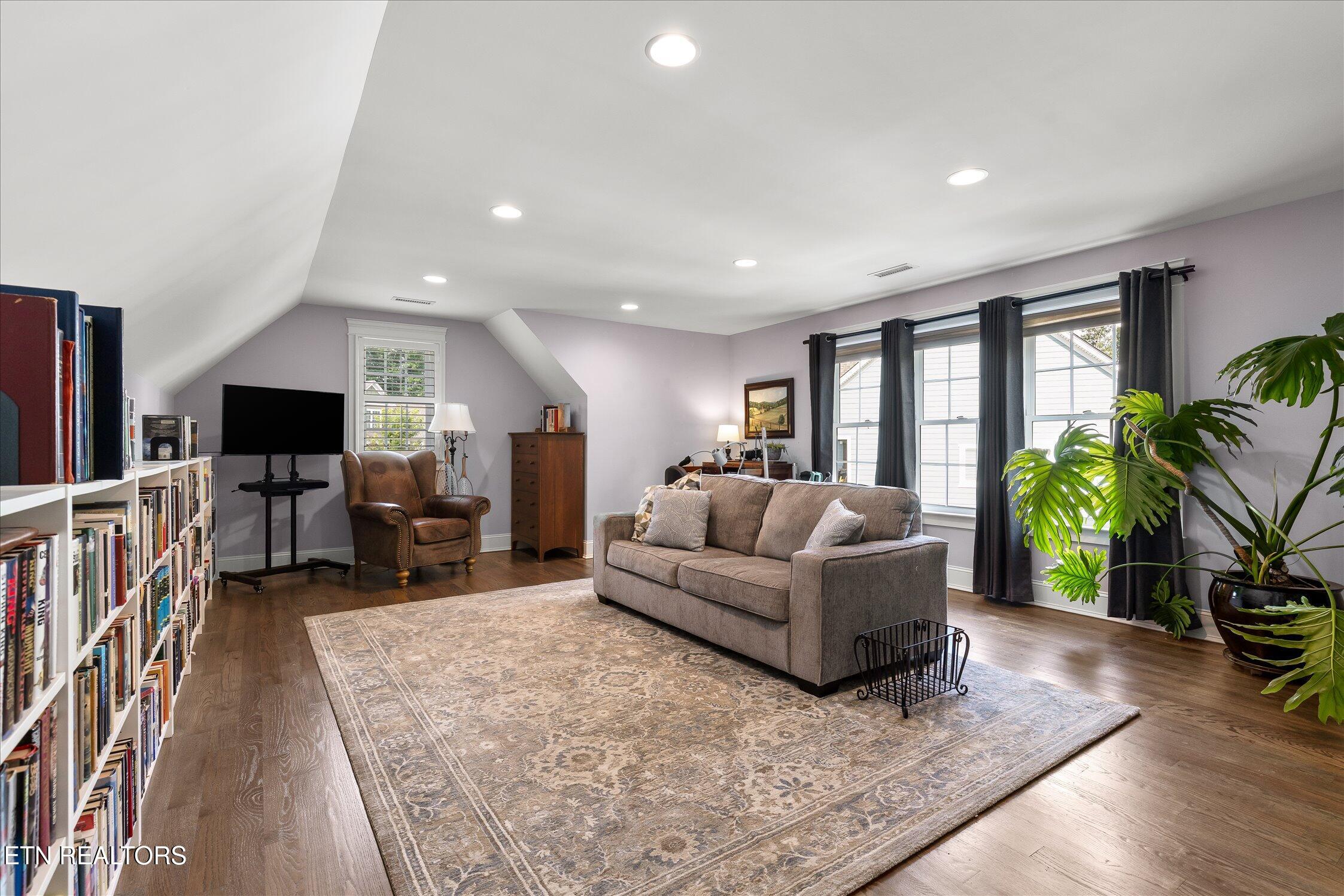 697 Sugar Leaf Lane Soddy-daisy TN 37379