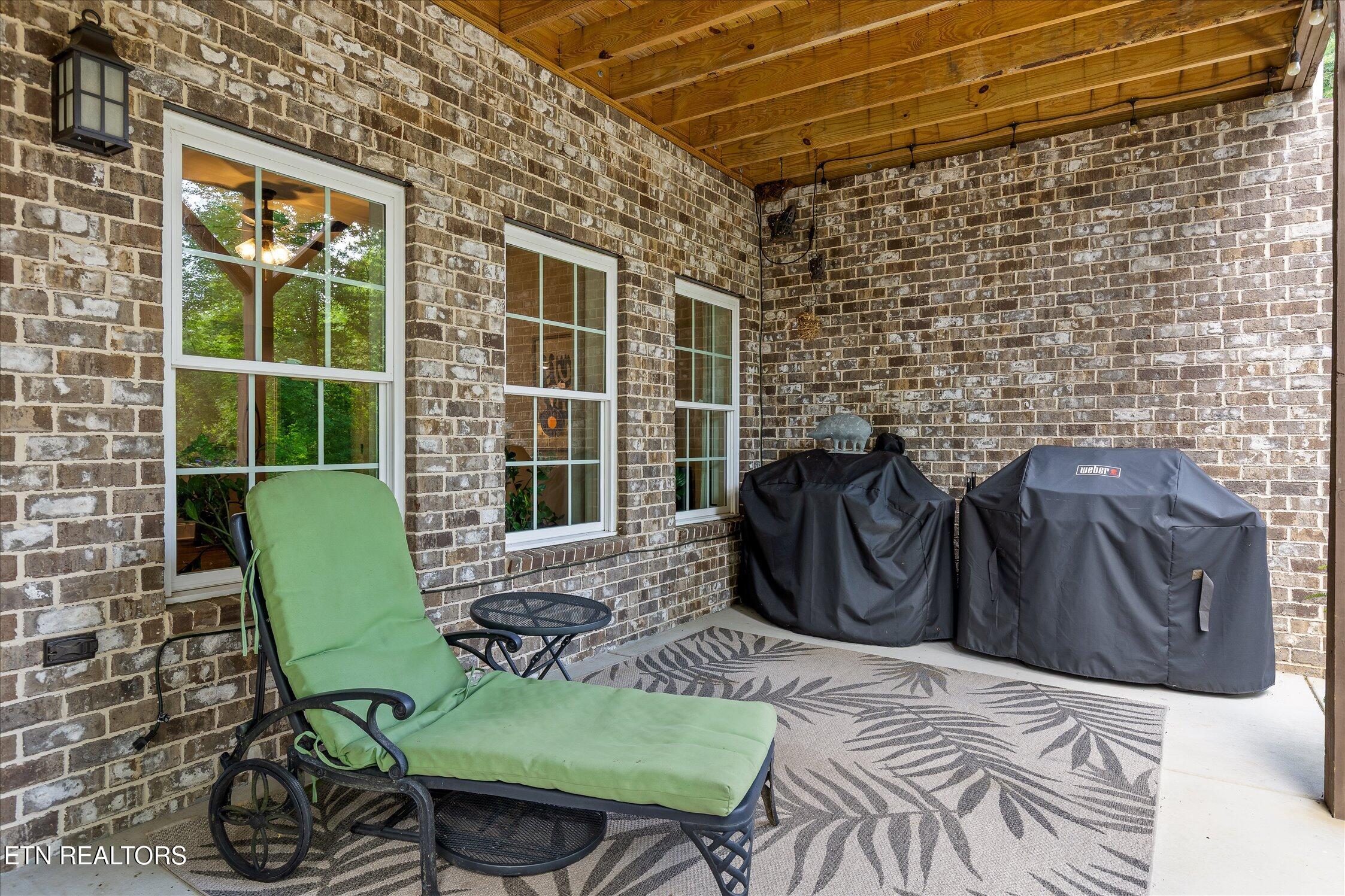 697 Sugar Leaf Lane Soddy-daisy TN 37379