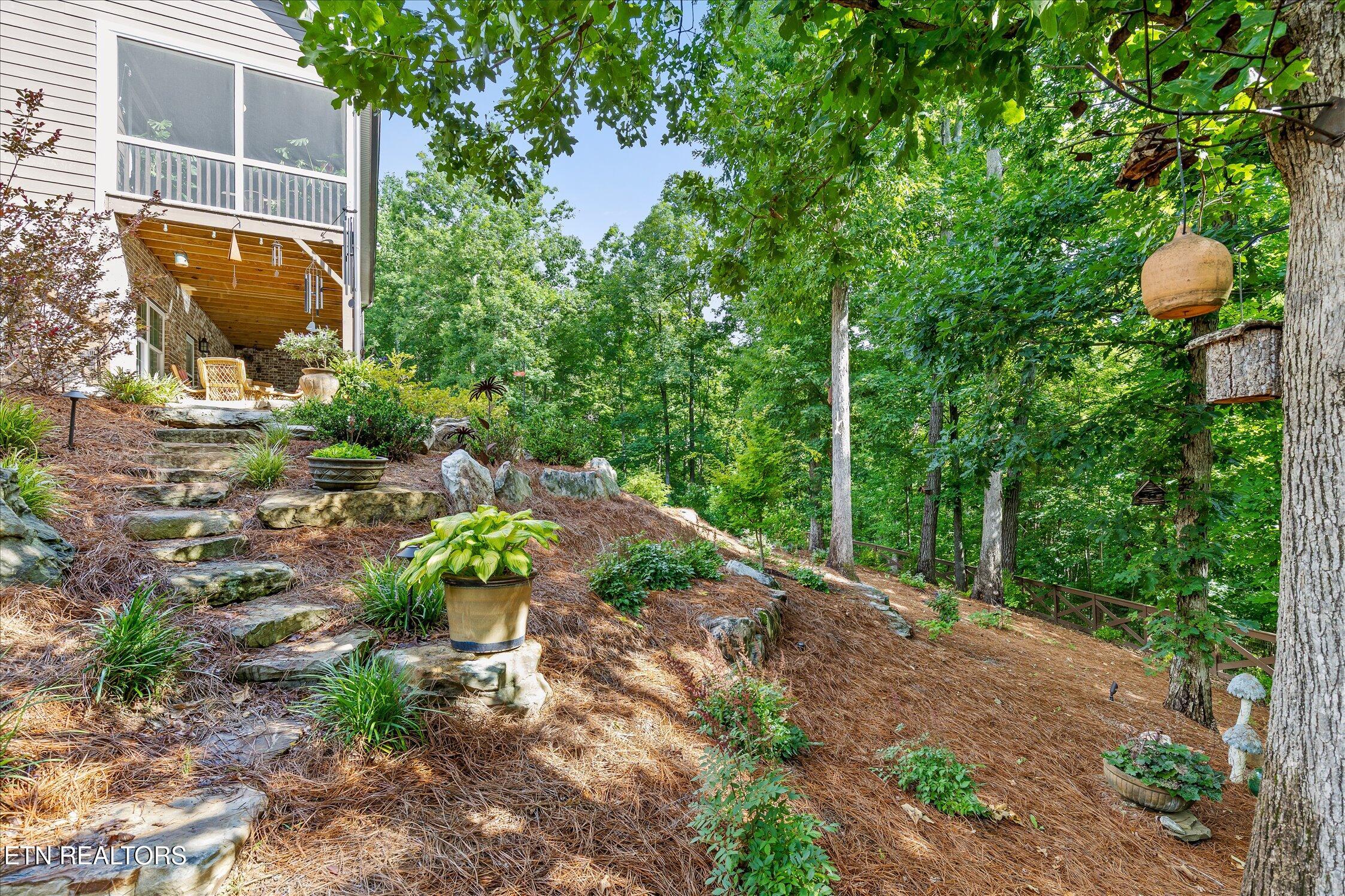 697 Sugar Leaf Lane Soddy-daisy TN 37379