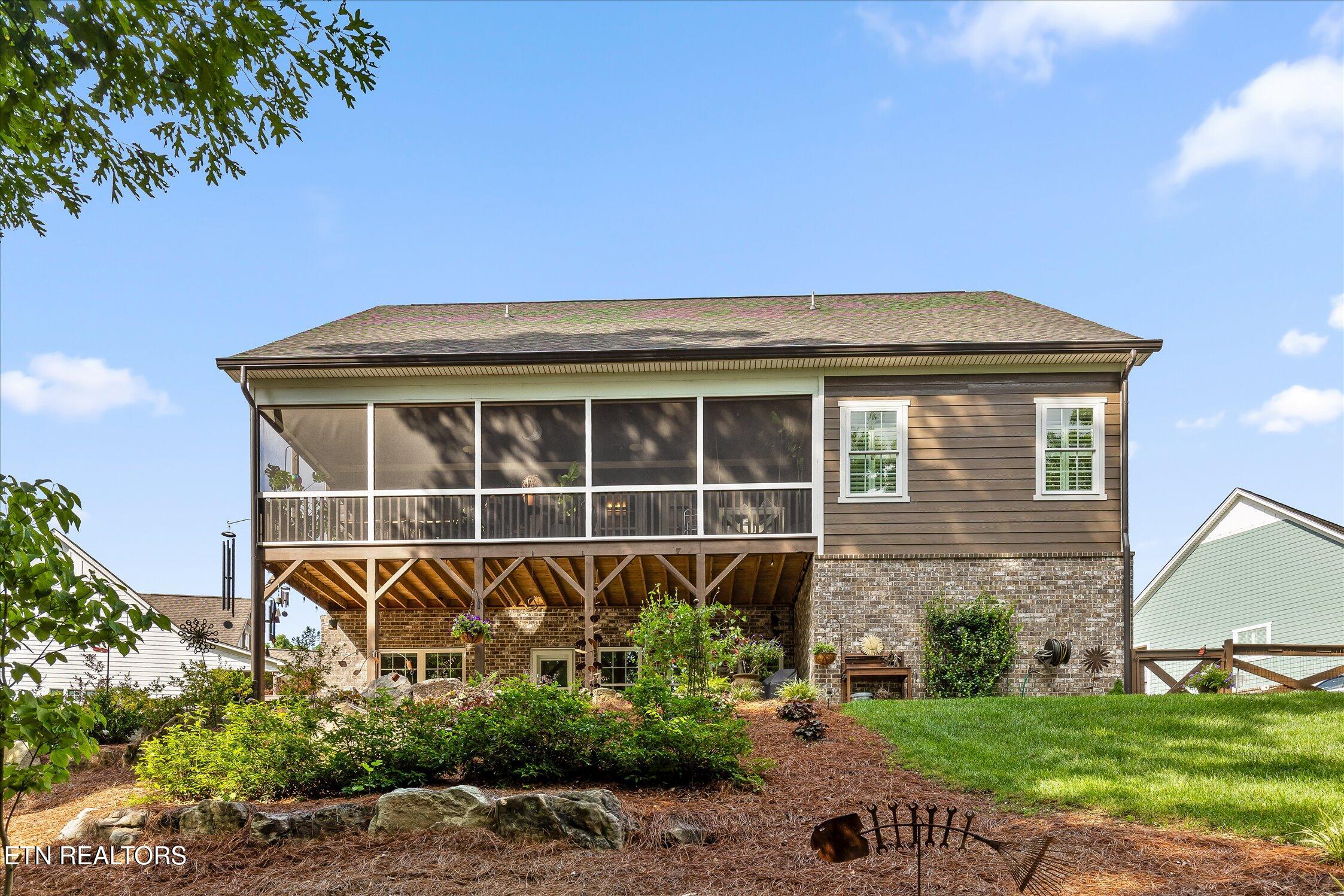 697 Sugar Leaf Lane Soddy-daisy TN 37379