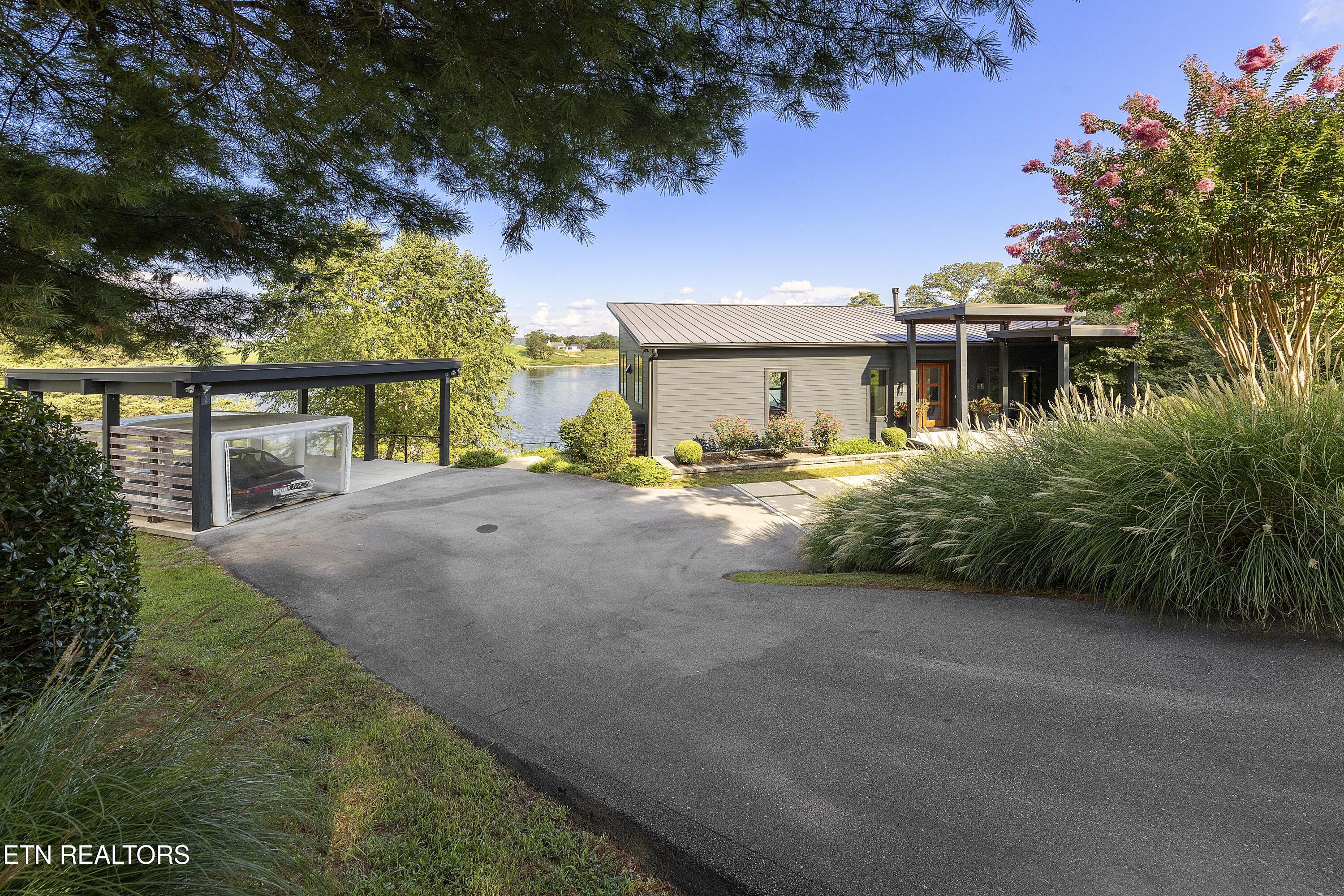 4352 Gravelly Hills Road Louisville TN 37777
