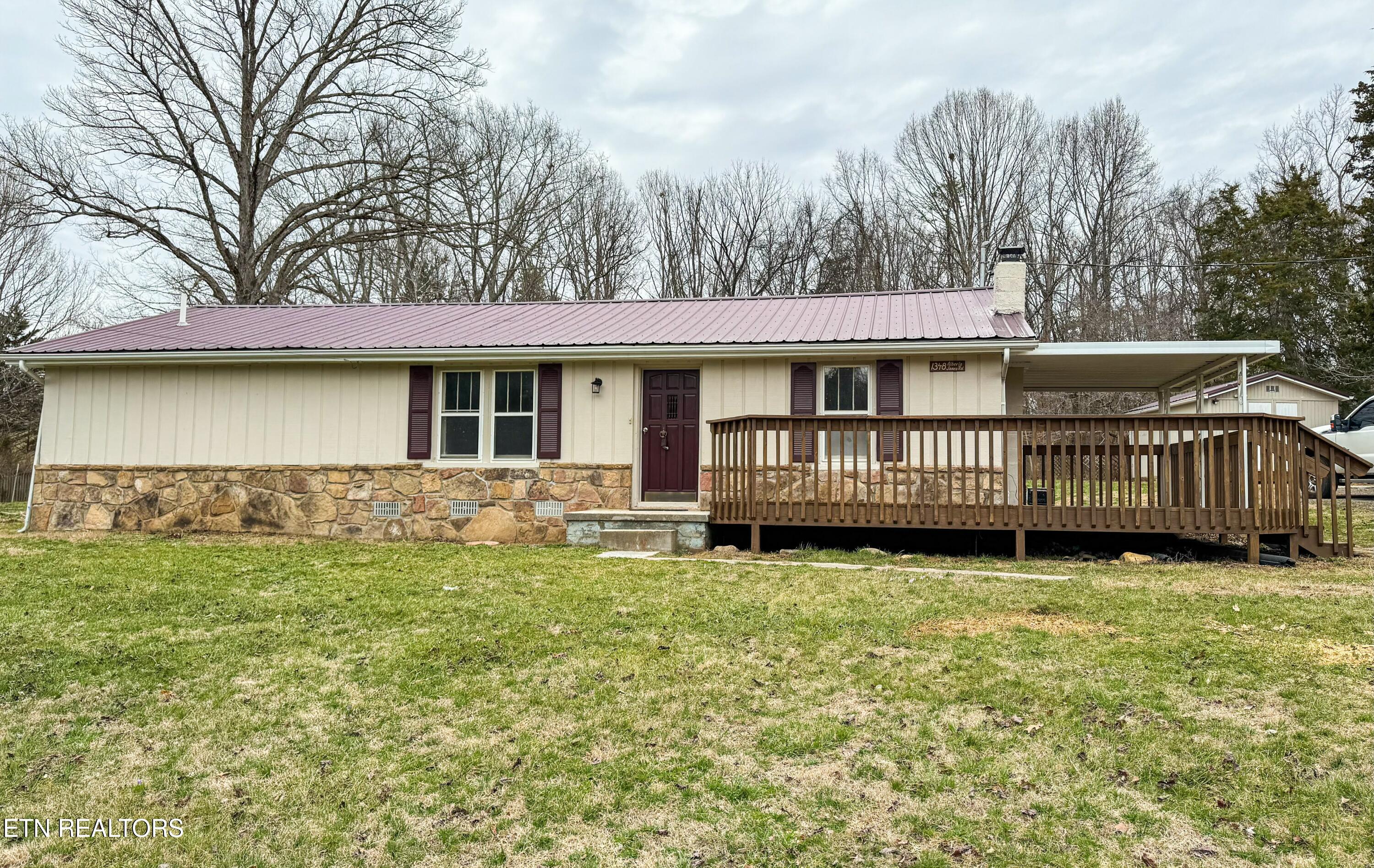 1348 Alberta Jones Road Dandridge TN 37725